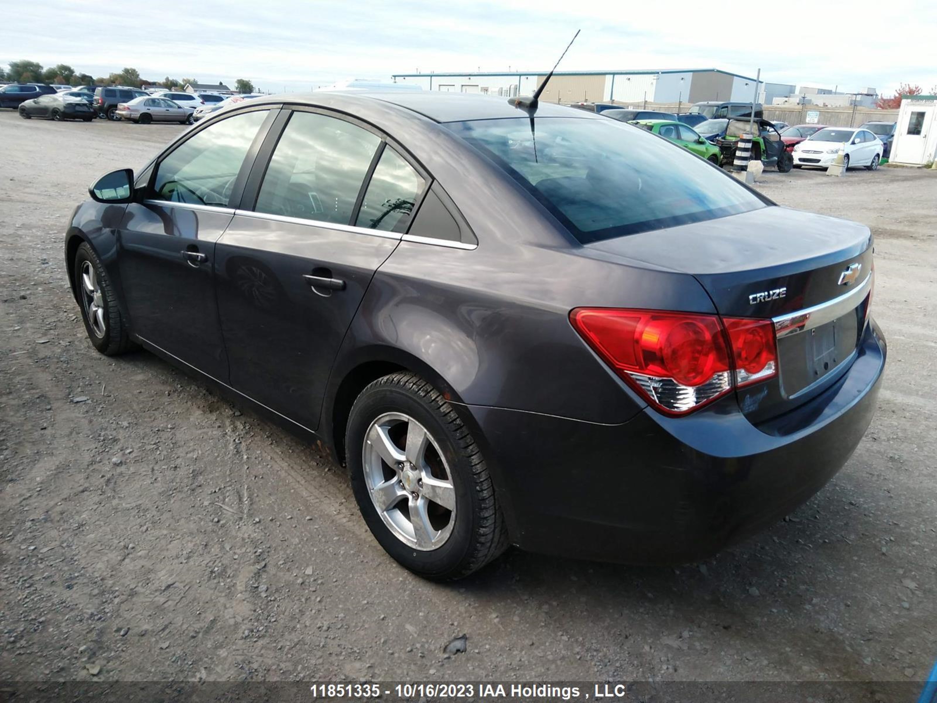 Photo 2 VIN: 1G1PG5S94B7214737 - CHEVROLET CRUZE 