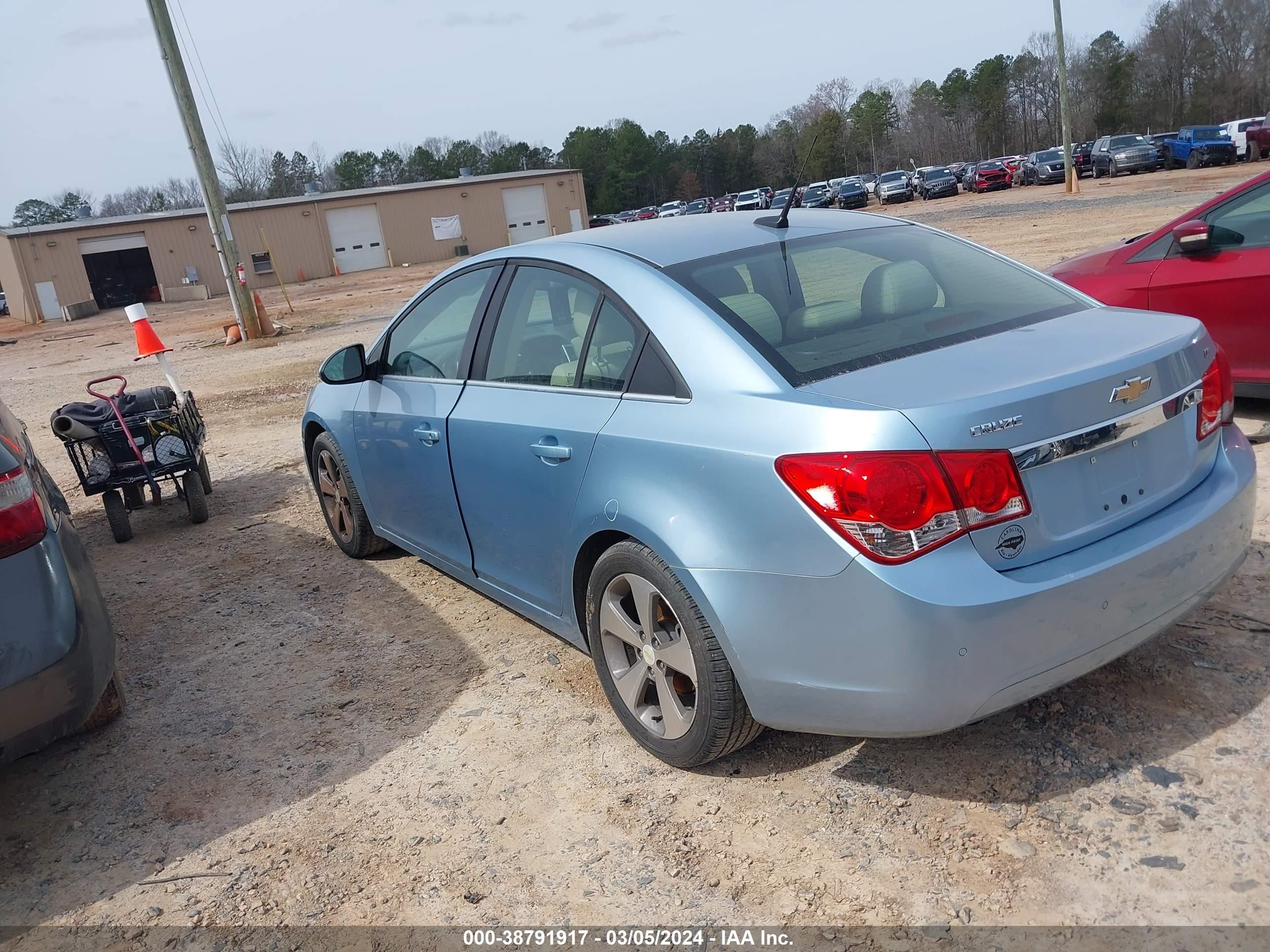 Photo 3 VIN: 1G1PG5S98B7191639 - CHEVROLET CRUZE 