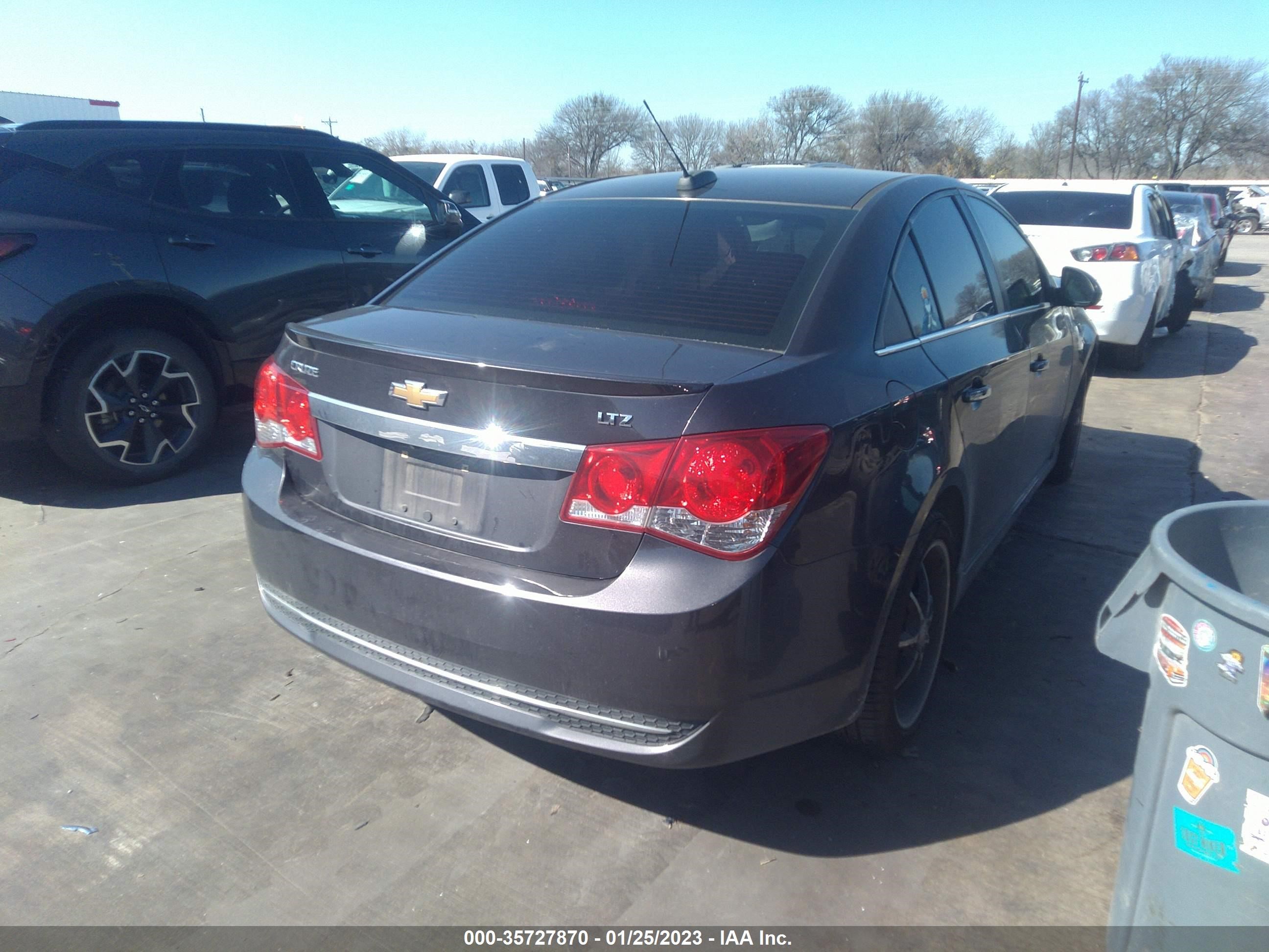 Photo 3 VIN: 1G1PG5SB0F7129144 - CHEVROLET CRUZE 