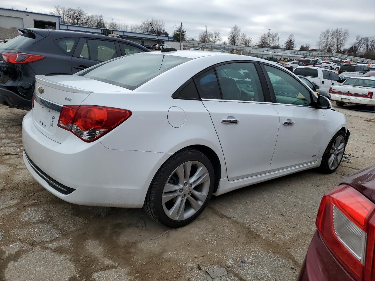 Photo 2 VIN: 1G1PG5SB0F7136174 - CHEVROLET CRUZE 