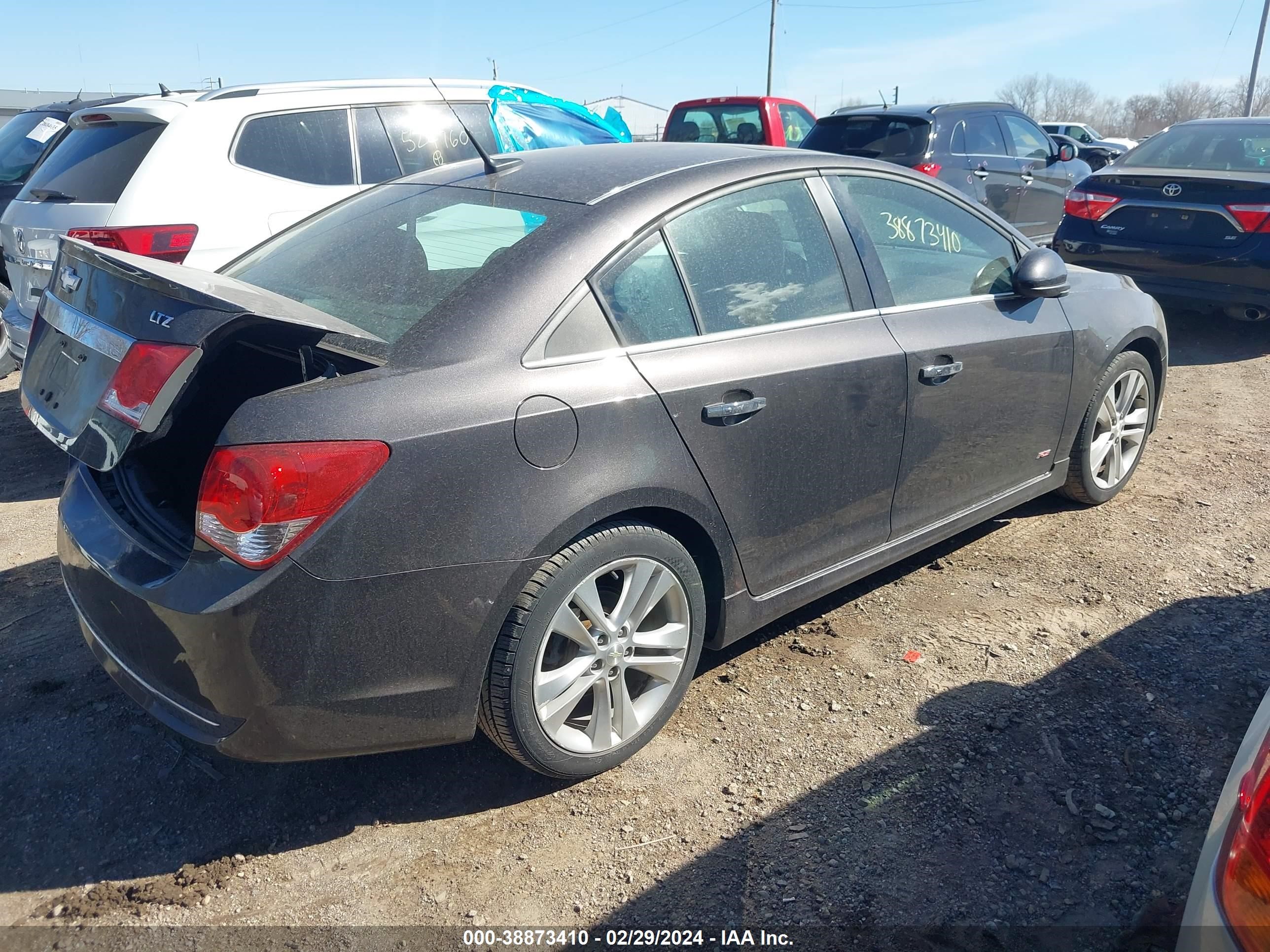 Photo 3 VIN: 1G1PG5SB2E7242026 - CHEVROLET CRUZE 