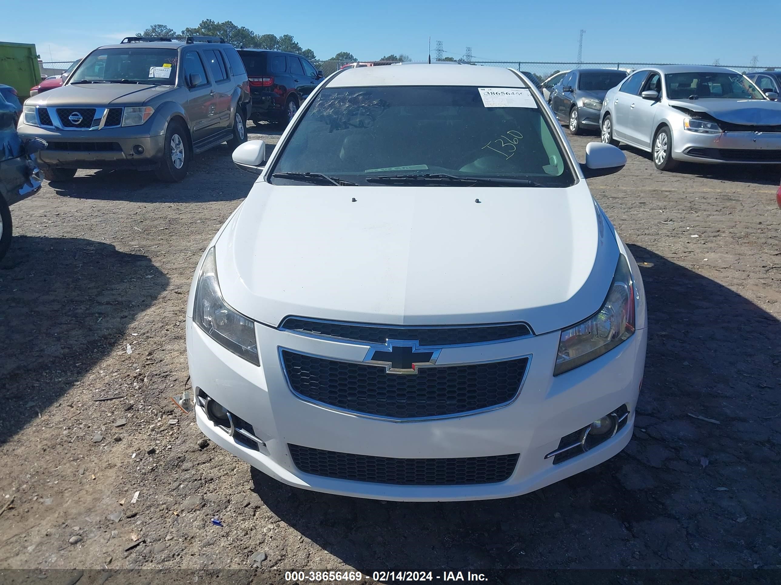 Photo 10 VIN: 1G1PG5SB2E7405399 - CHEVROLET CRUZE 