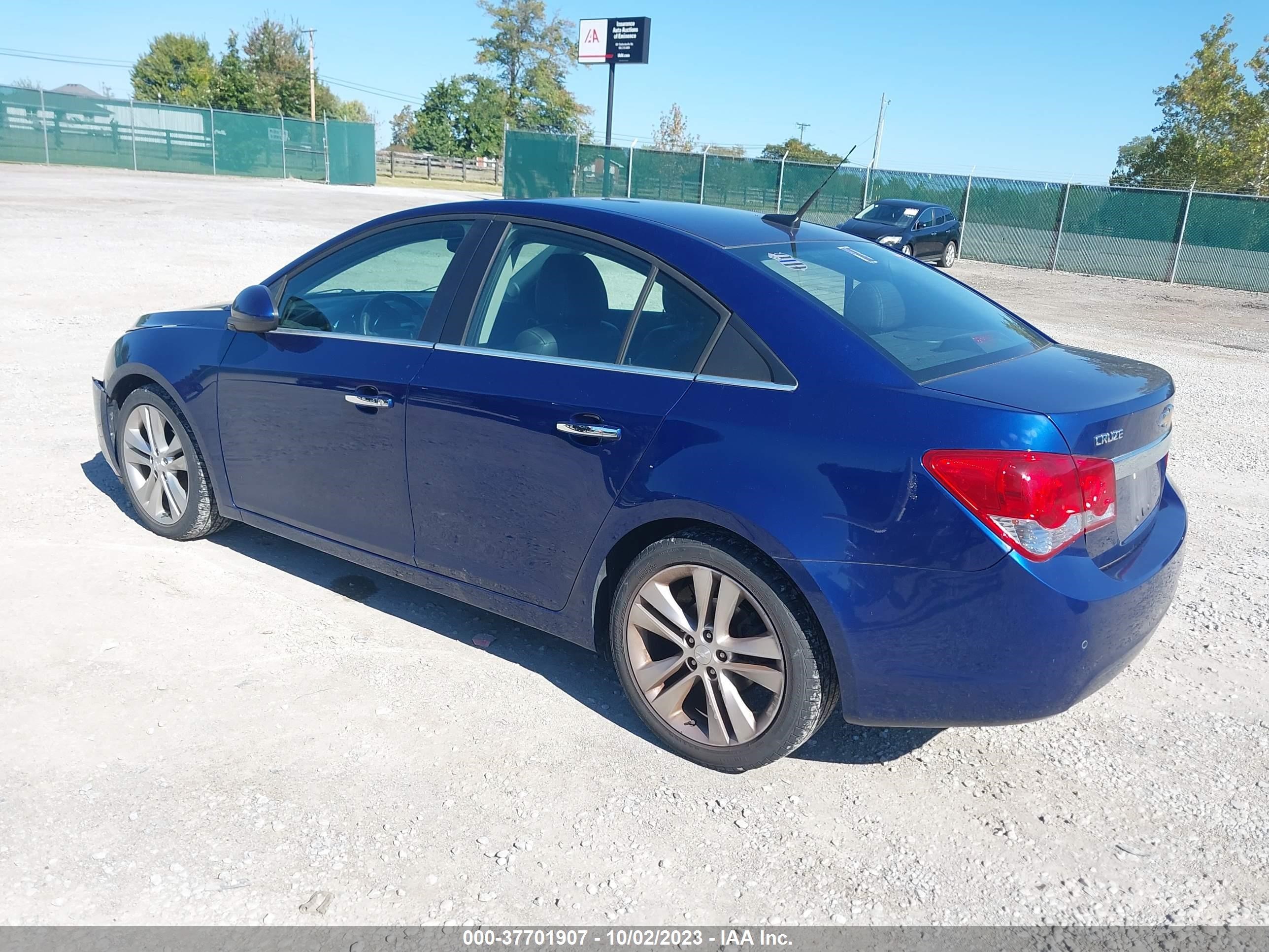 Photo 2 VIN: 1G1PG5SB3D7262185 - CHEVROLET CRUZE 