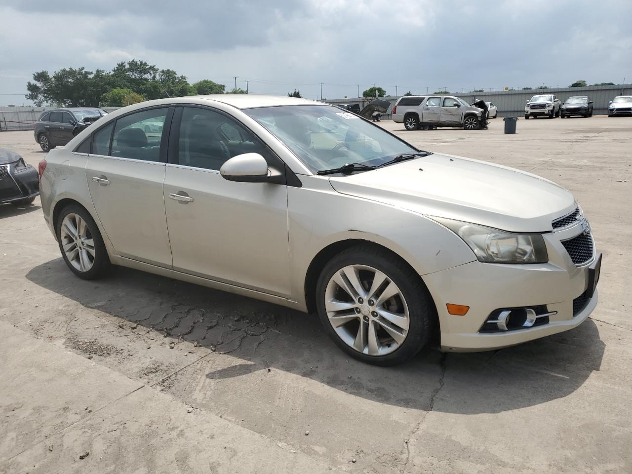 Photo 3 VIN: 1G1PG5SB5D7141495 - CHEVROLET CRUZE 