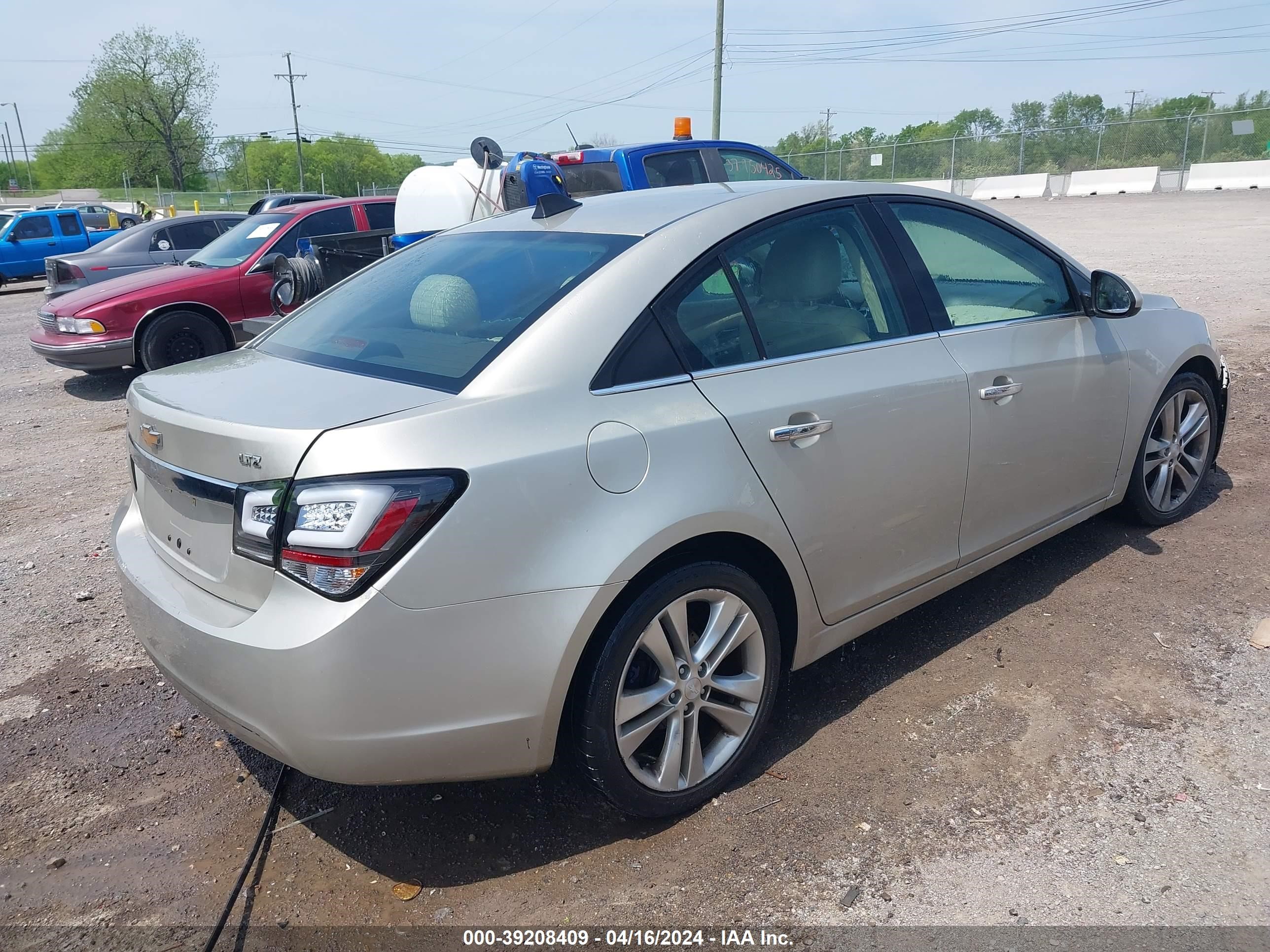 Photo 3 VIN: 1G1PG5SB5D7143005 - CHEVROLET CRUZE 