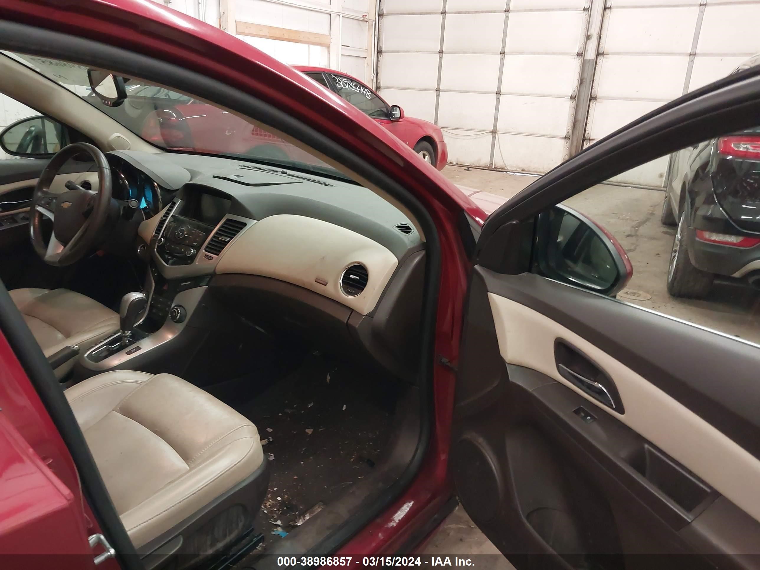 Photo 4 VIN: 1G1PG5SB6E7362573 - CHEVROLET CRUZE 