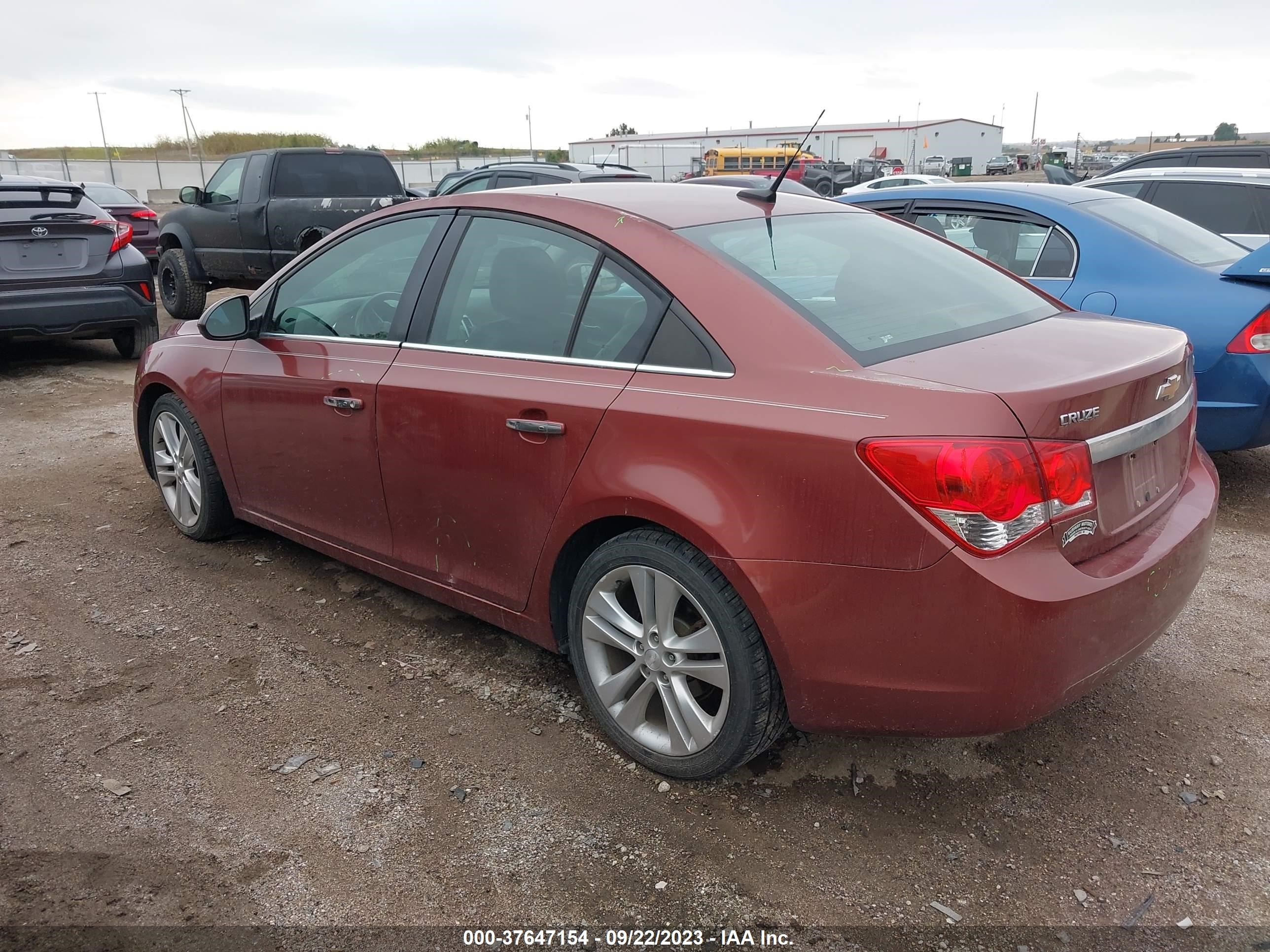 Photo 2 VIN: 1G1PG5SB8D7129888 - CHEVROLET CRUZE 