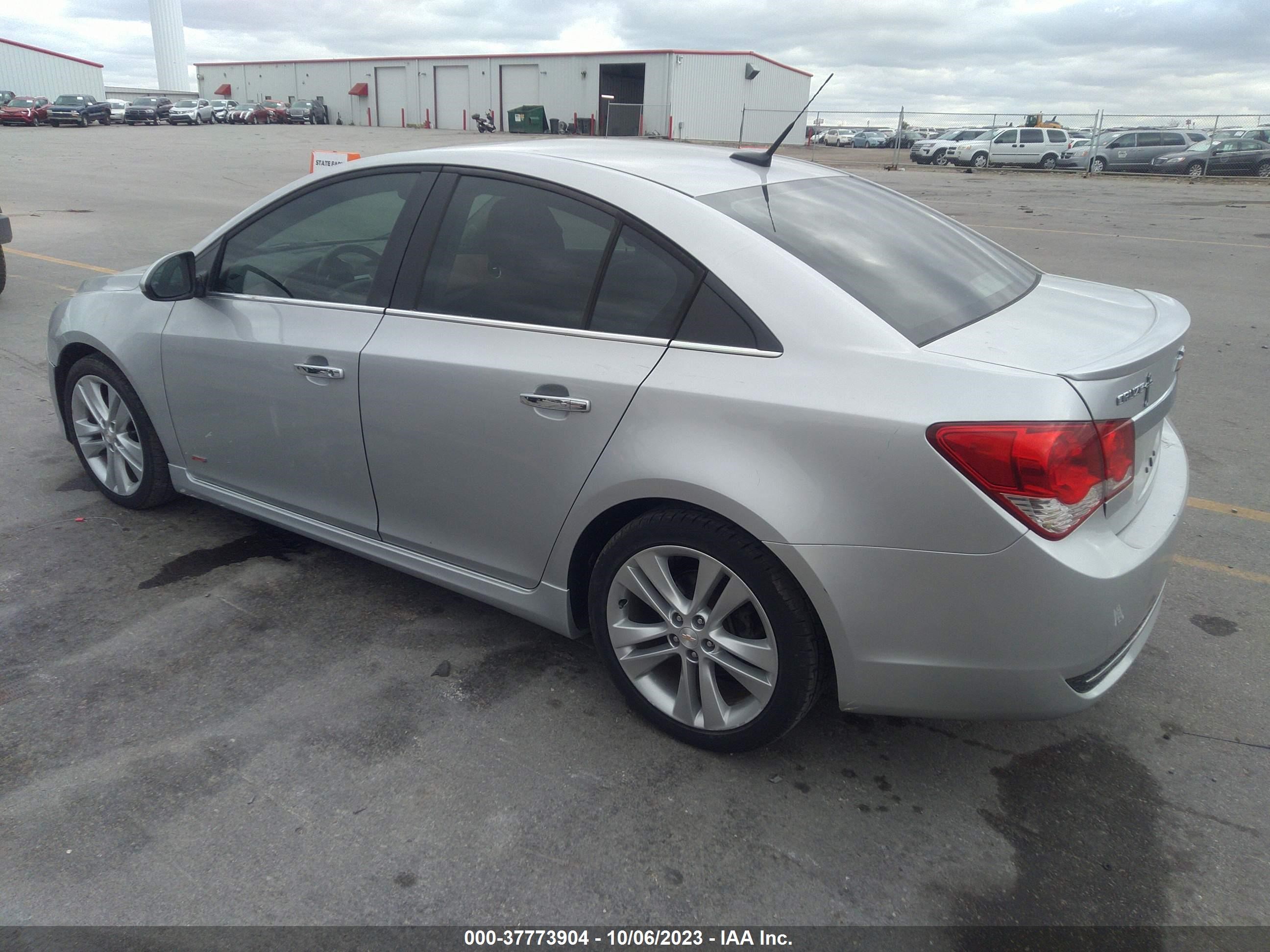 Photo 2 VIN: 1G1PG5SB8D7237251 - CHEVROLET CRUZE 