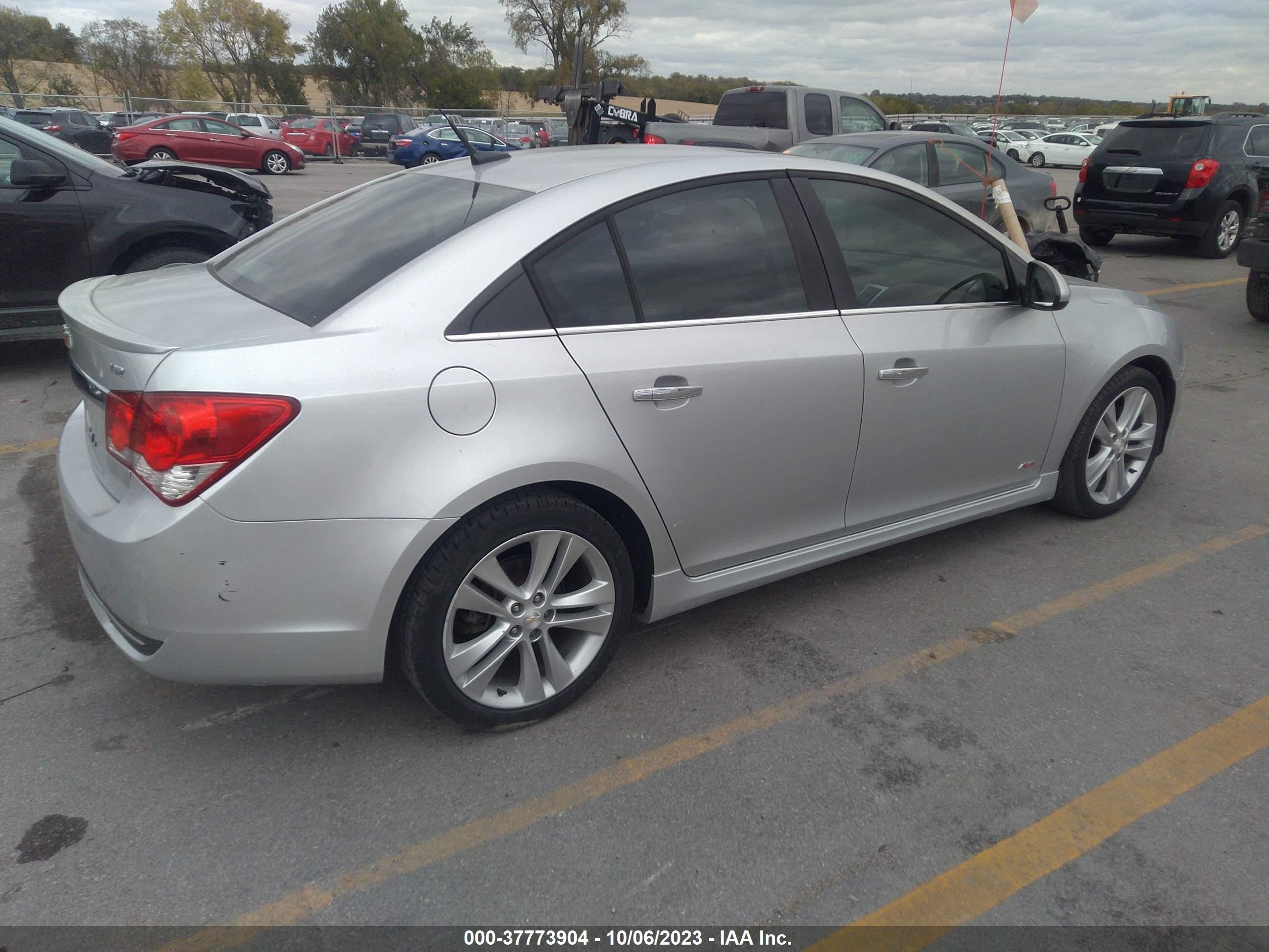 Photo 3 VIN: 1G1PG5SB8D7237251 - CHEVROLET CRUZE 