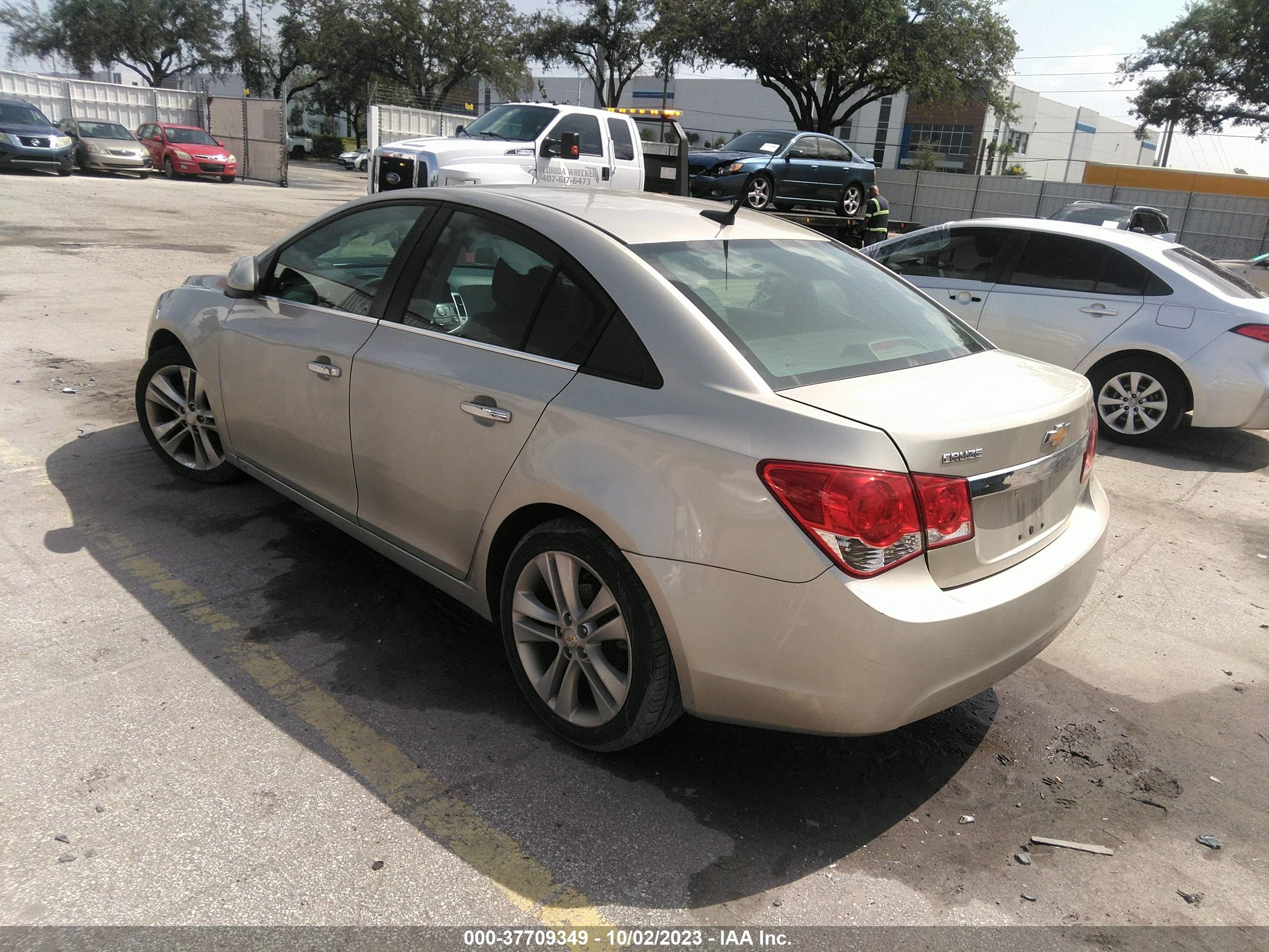 Photo 2 VIN: 1G1PG5SB8D7269651 - CHEVROLET CRUZE 