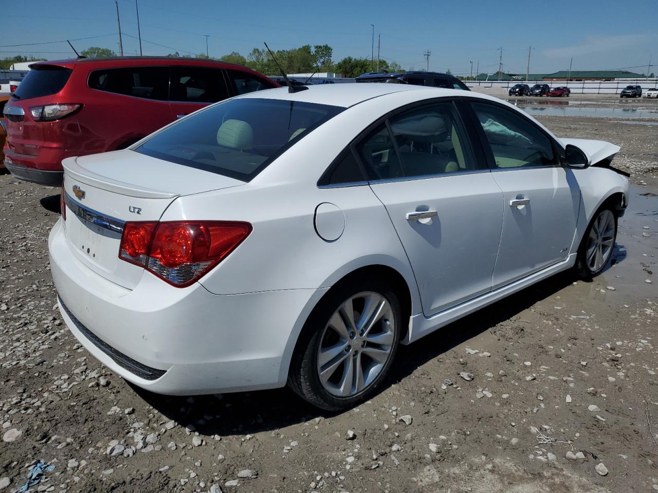 Photo 2 VIN: 1G1PG5SB9E7254965 - CHEVROLET CRUZE 