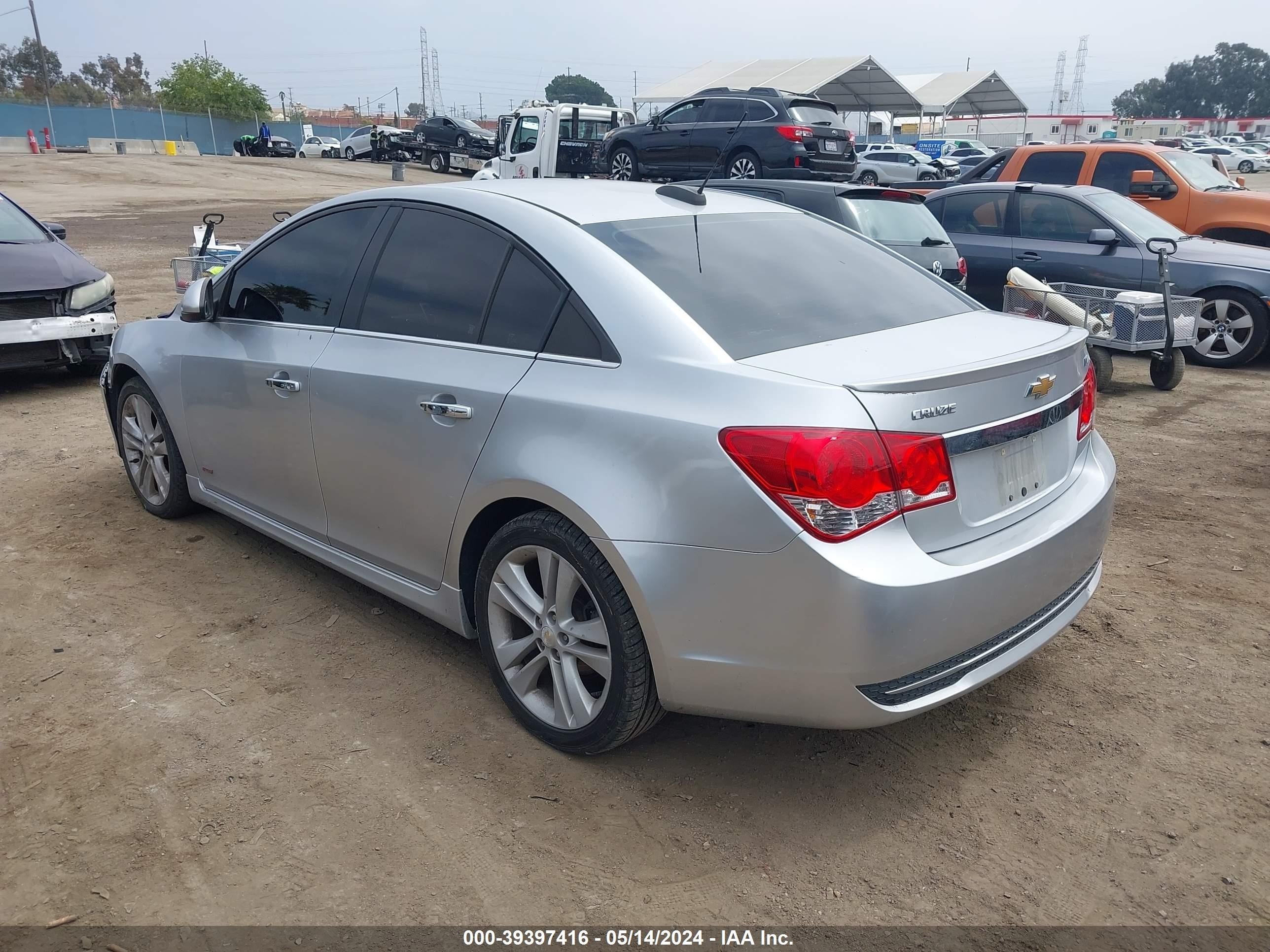 Photo 2 VIN: 1G1PG5SBXF7205162 - CHEVROLET CRUZE 