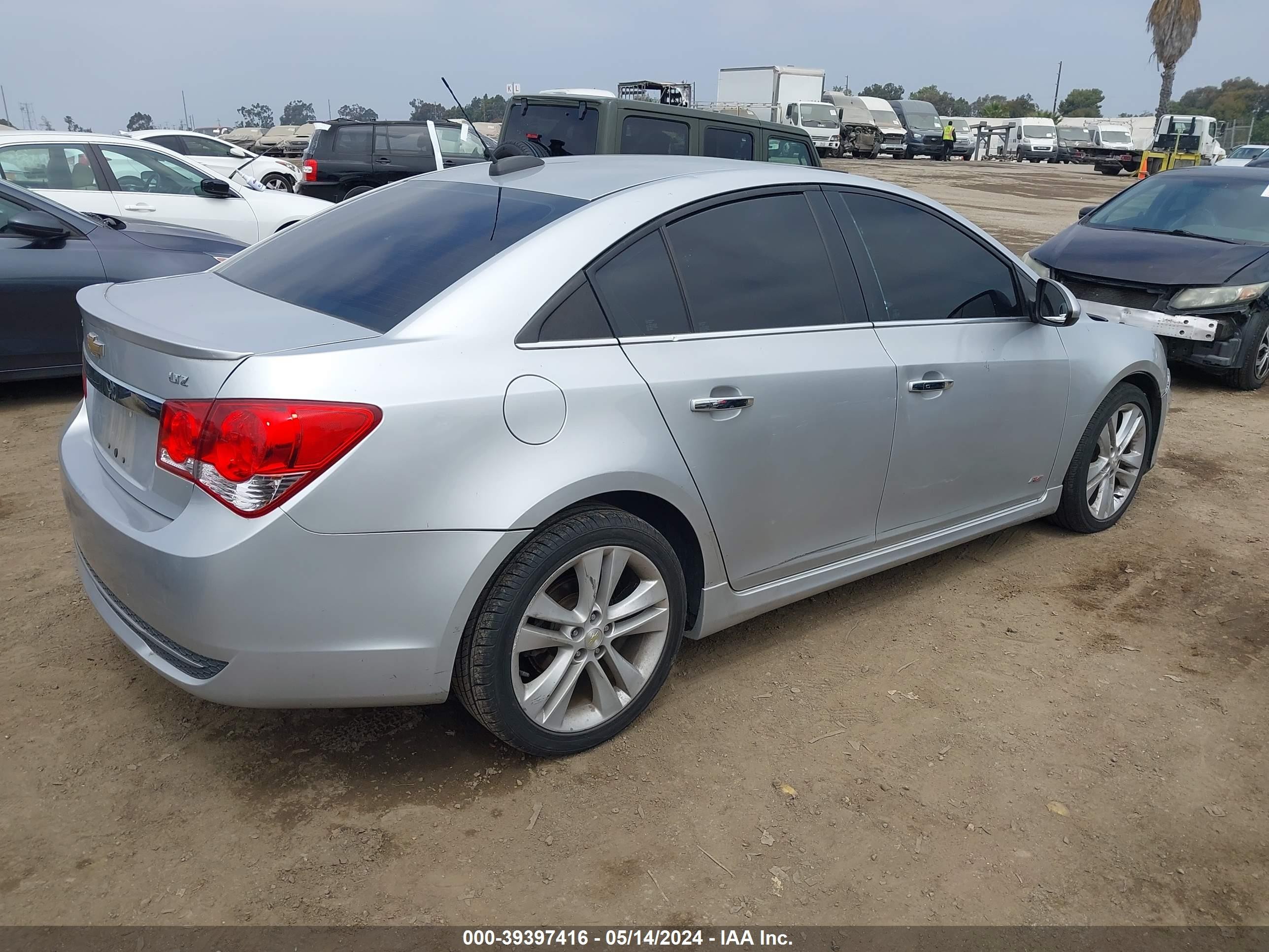 Photo 3 VIN: 1G1PG5SBXF7205162 - CHEVROLET CRUZE 