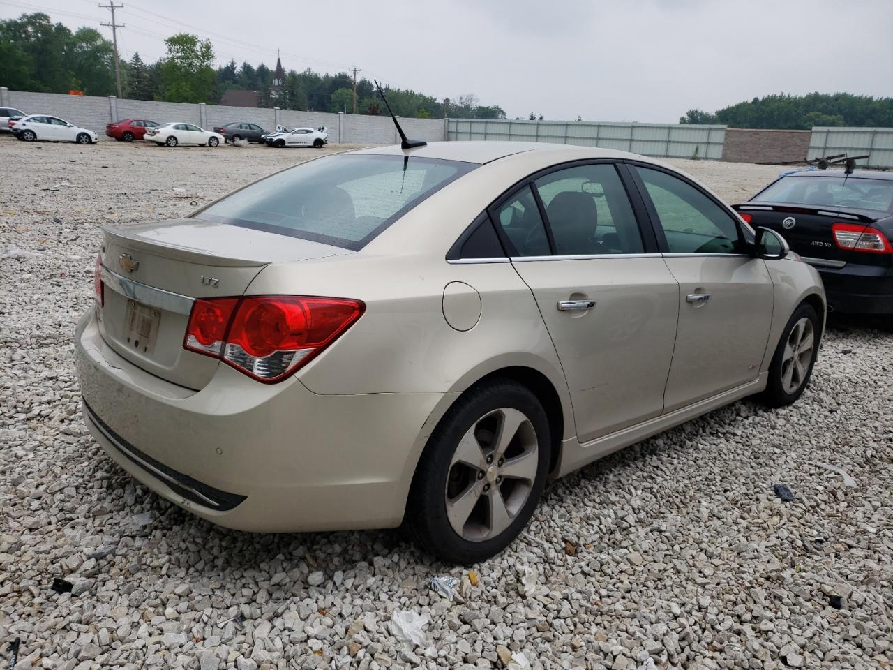 Photo 2 VIN: 1G1PH5S90B7262054 - CHEVROLET CRUZE 