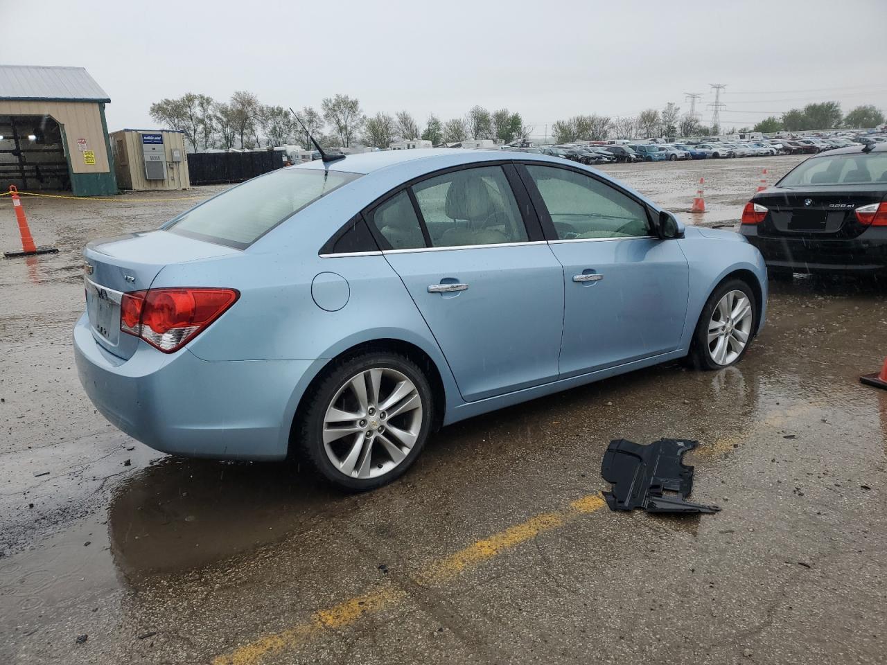 Photo 2 VIN: 1G1PH5S94B7191716 - CHEVROLET CRUZE 