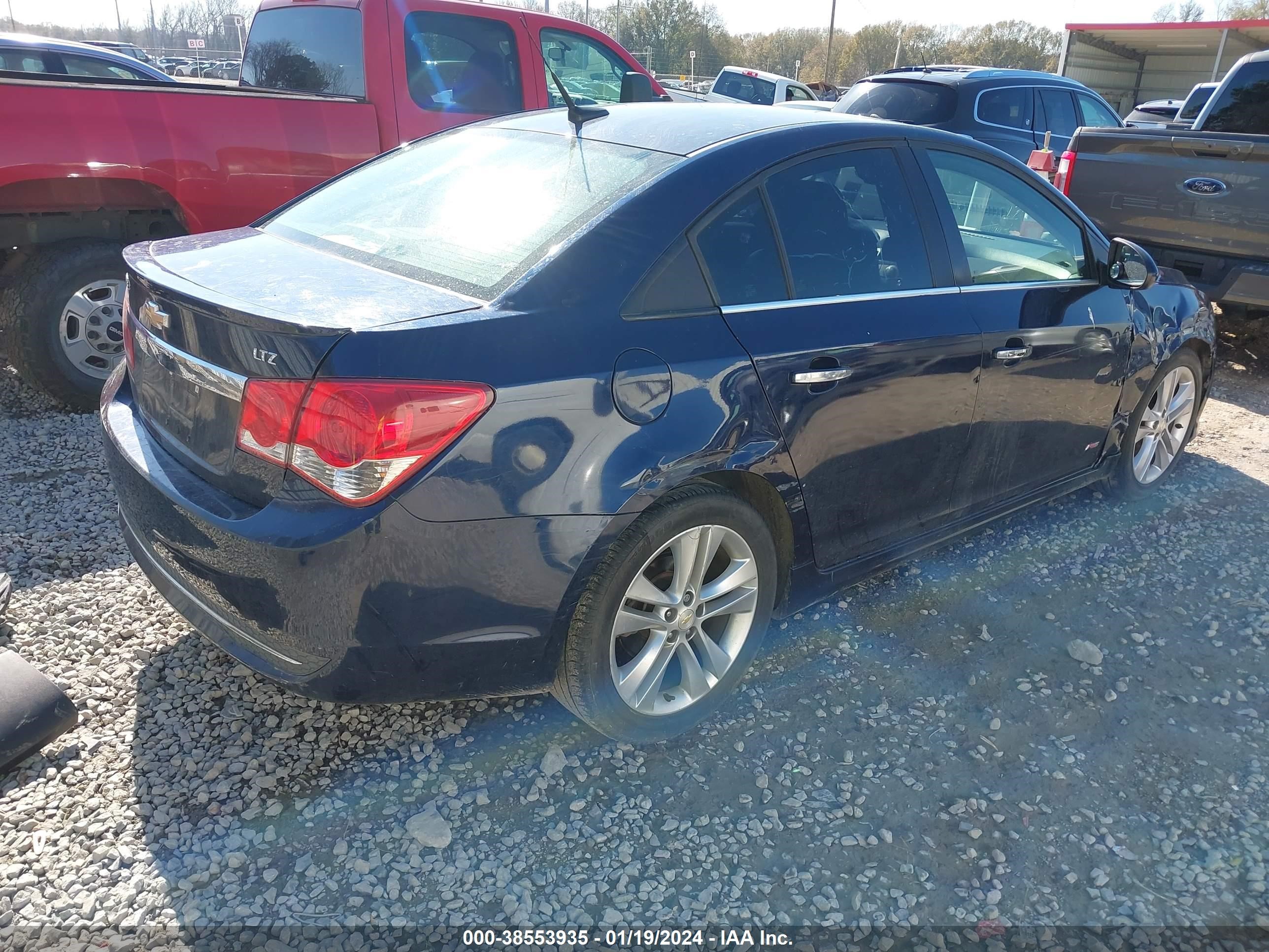 Photo 3 VIN: 1G1PH5S9XB7234035 - CHEVROLET CRUZE 