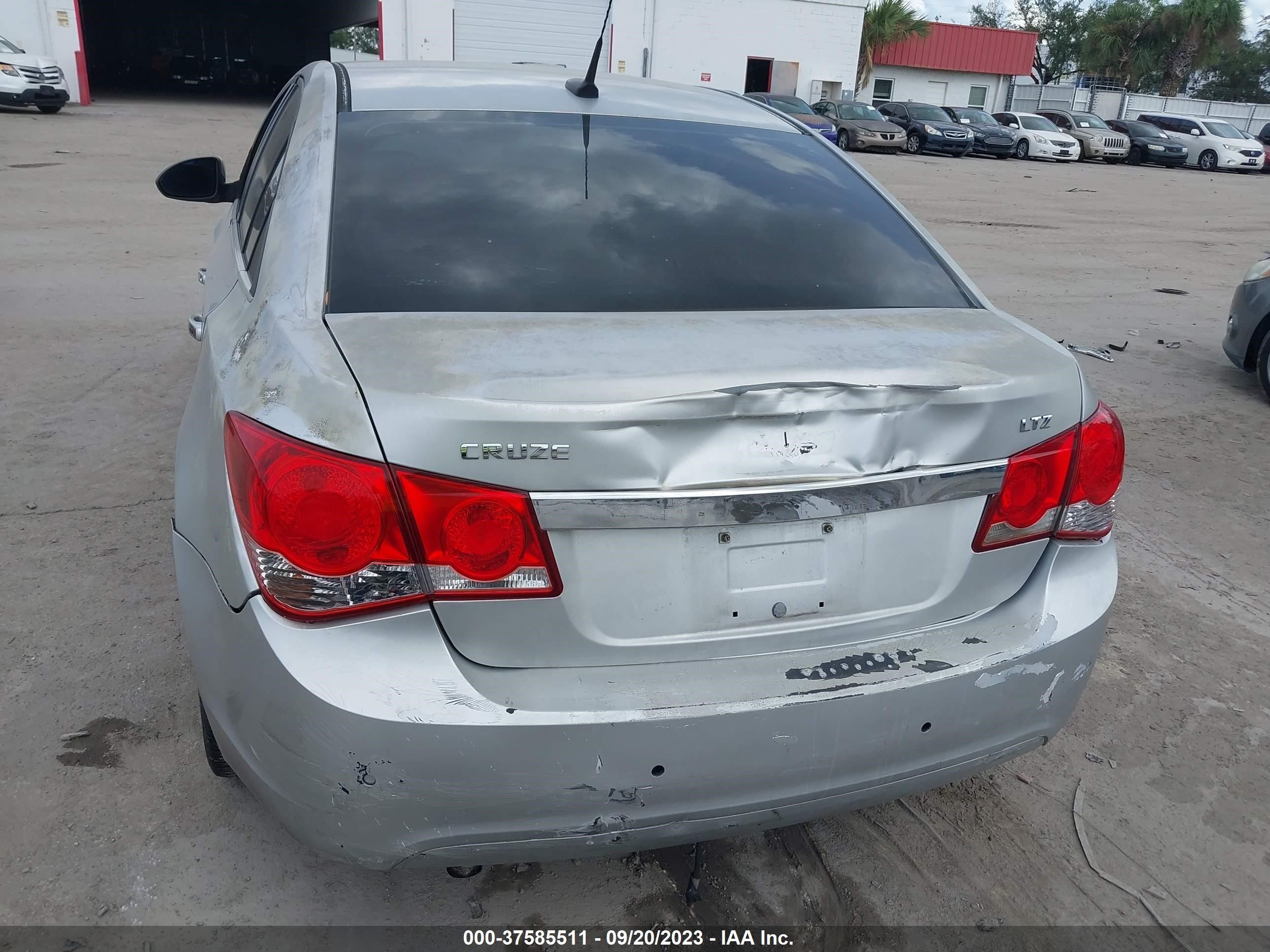 Photo 5 VIN: 1G1PH5SC2C7257435 - CHEVROLET CRUZE 