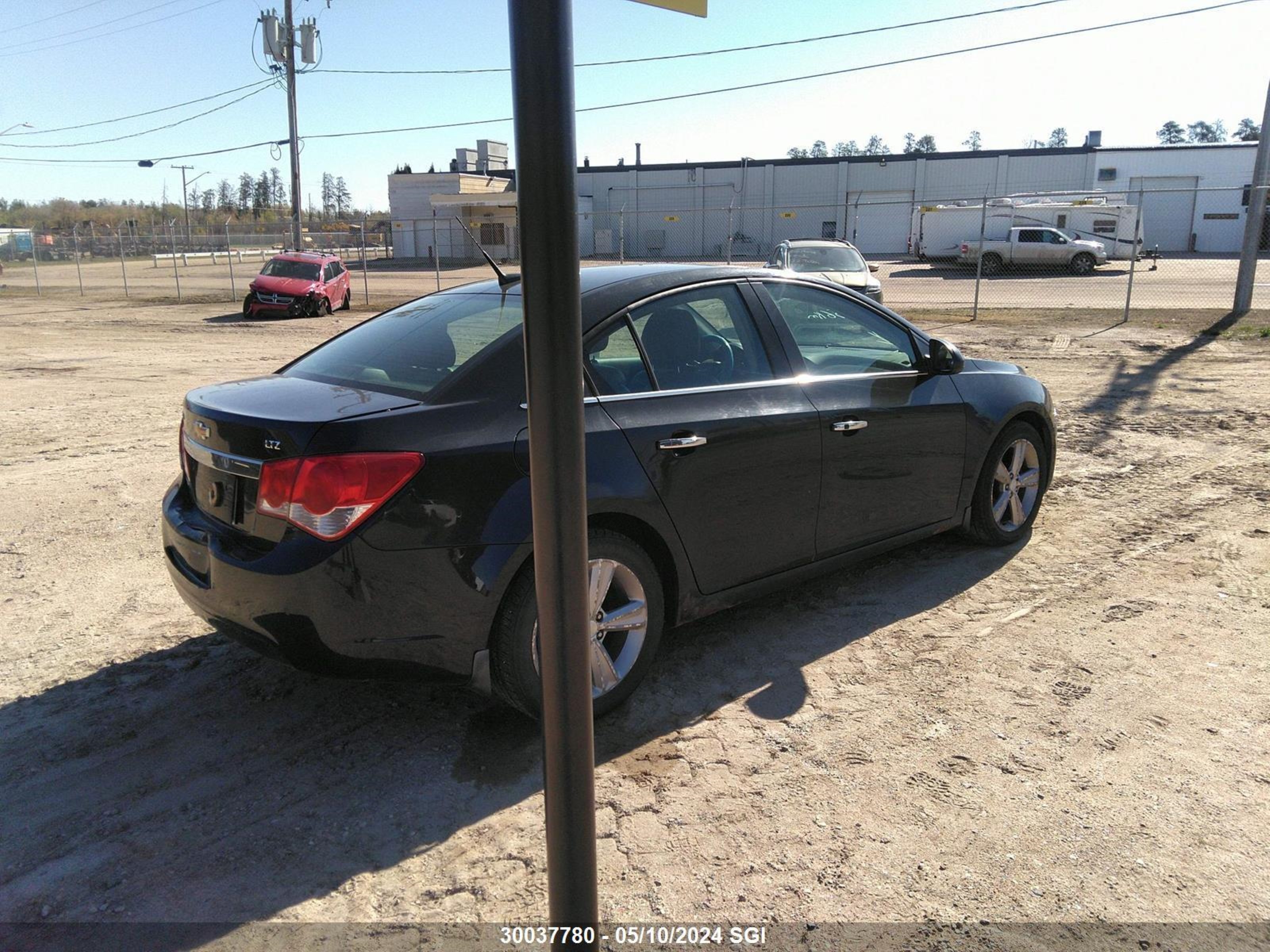 Photo 3 VIN: 1G1PH5SC2C7339262 - CHEVROLET CRUZE 