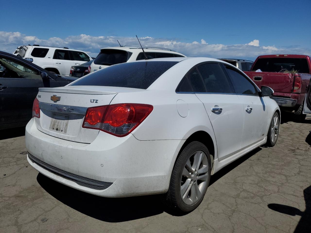 Photo 2 VIN: 1G1PH5SC2C7364856 - CHEVROLET CRUZE 