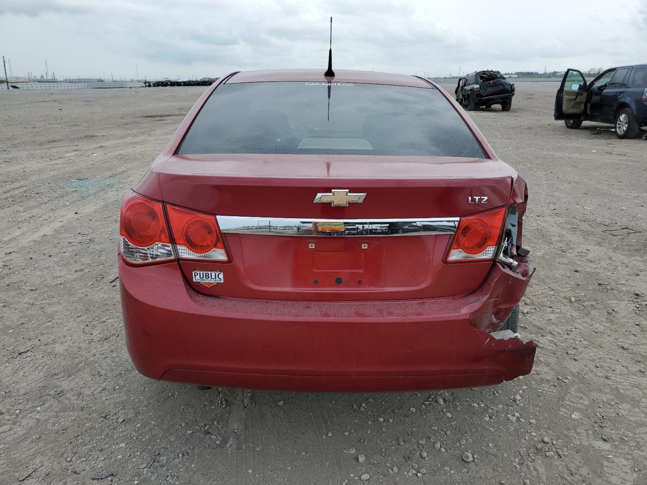 Photo 5 VIN: 1G1PH5SC5C7186831 - CHEVROLET CRUZE 