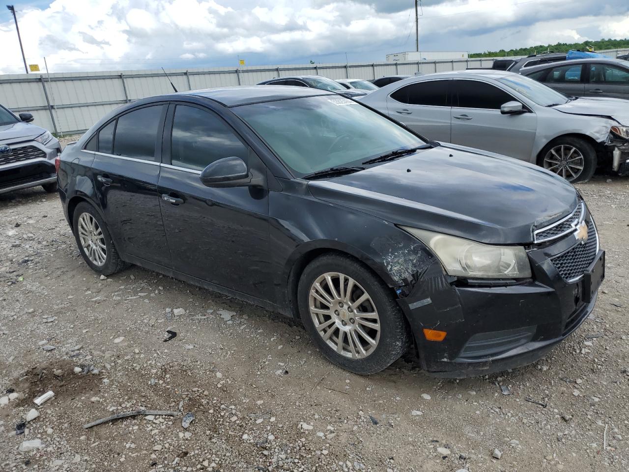 Photo 3 VIN: 1G1PJ5S95B7245707 - CHEVROLET CRUZE 