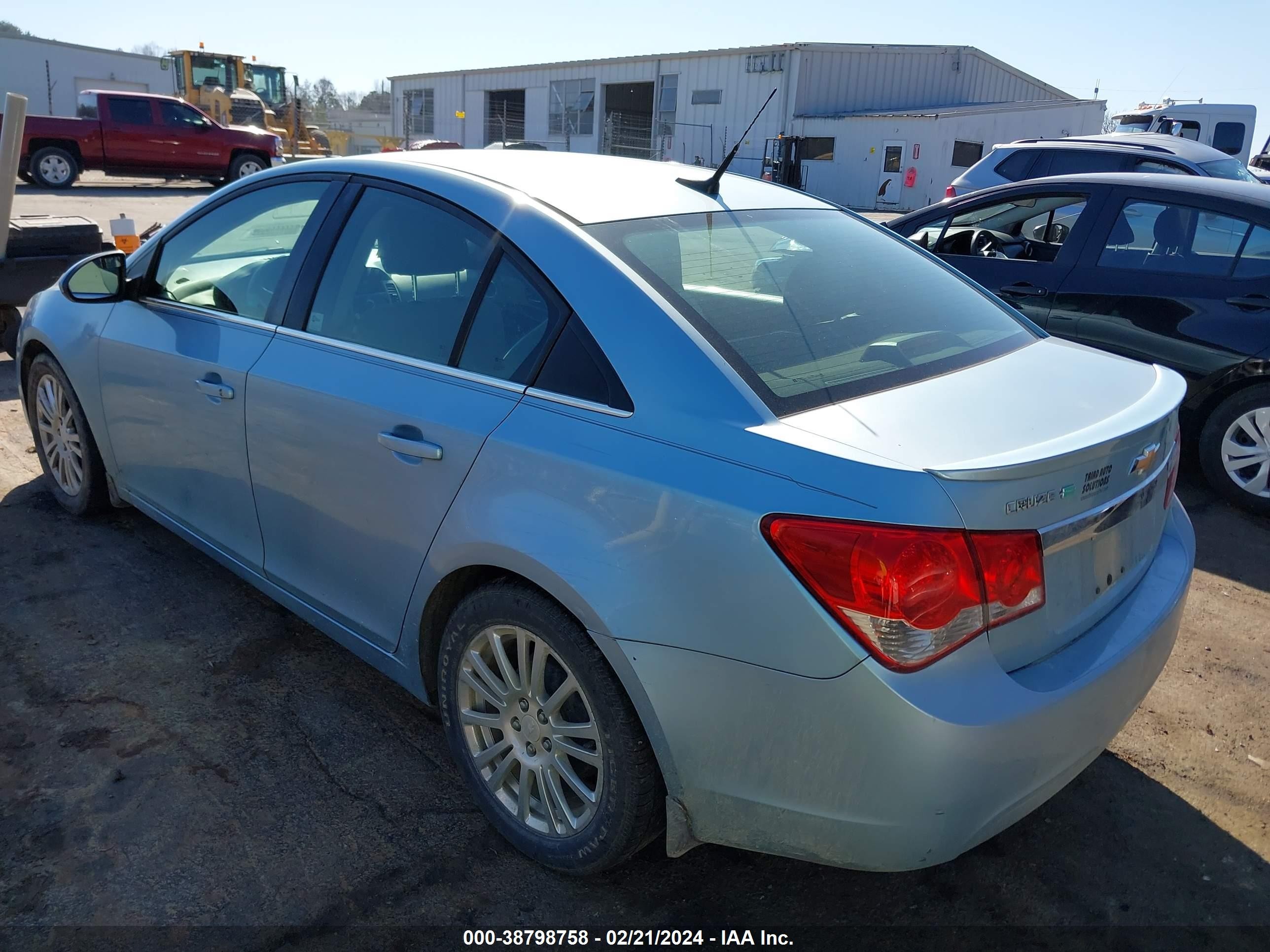 Photo 2 VIN: 1G1PJ5SC0C7148458 - CHEVROLET CRUZE 