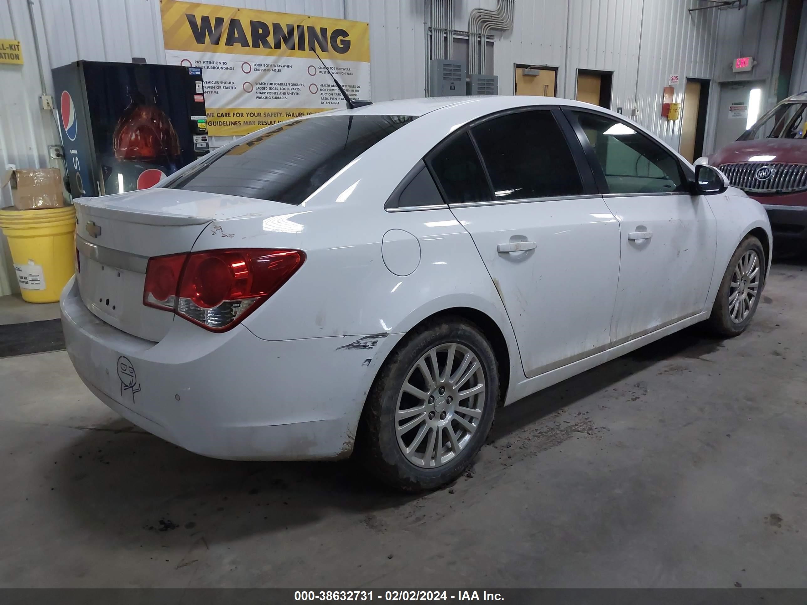 Photo 3 VIN: 1G1PJ5SCXC7301931 - CHEVROLET CRUZE 