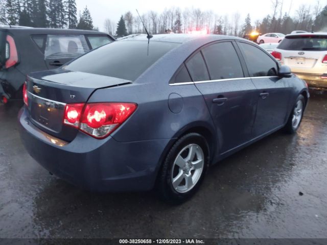 Photo 3 VIN: 1G1PK5SB8E7104389 - CHEVROLET CRUZE 