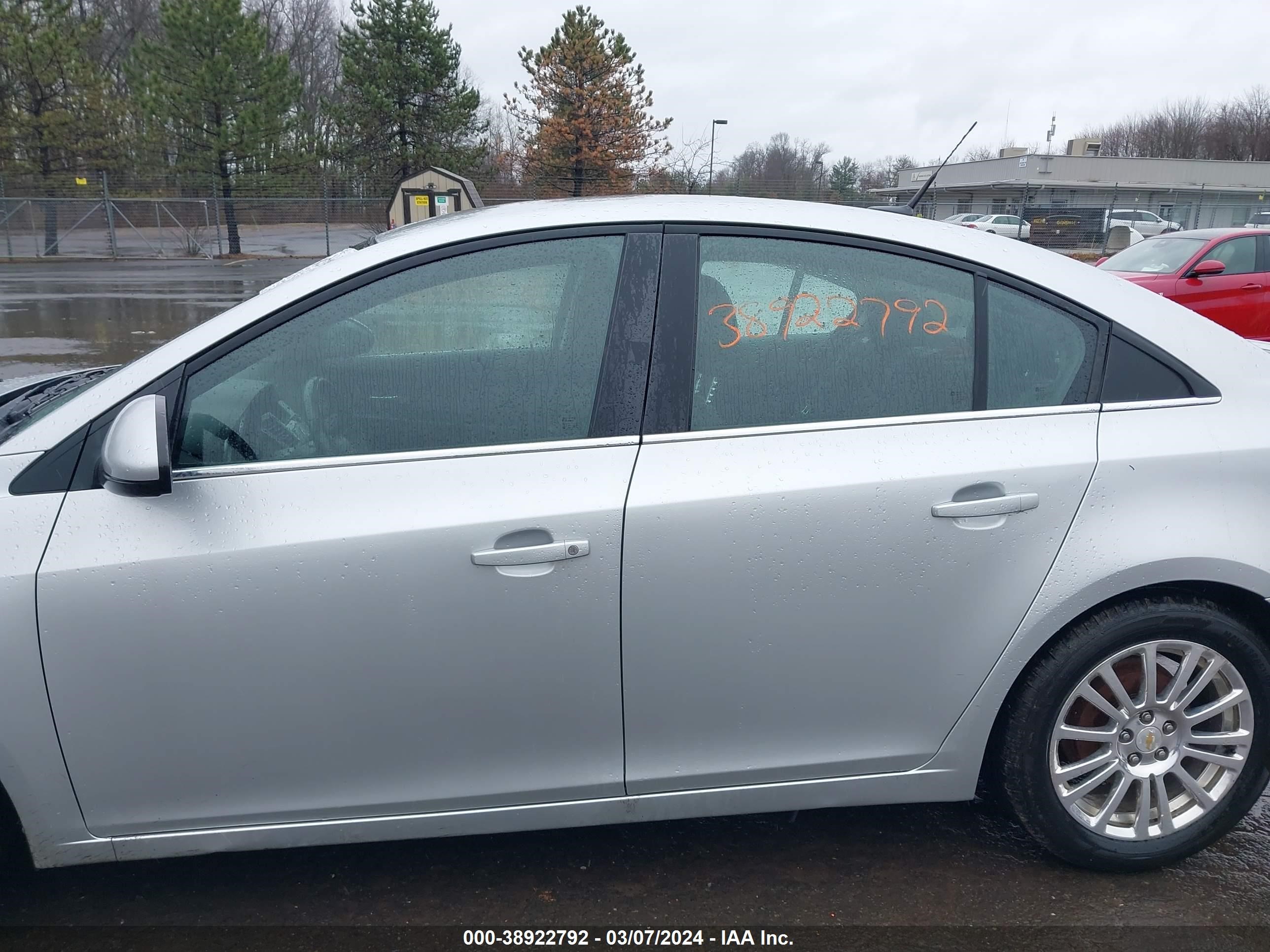 Photo 13 VIN: 1G1PK5SC5C7106381 - CHEVROLET CRUZE 