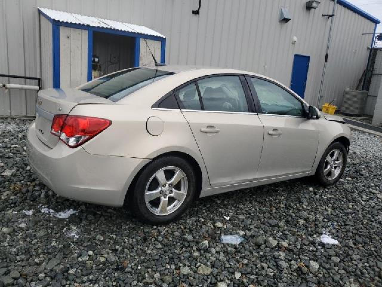 Photo 2 VIN: 1G1PL5SC6C7143503 - CHEVROLET CRUZE 