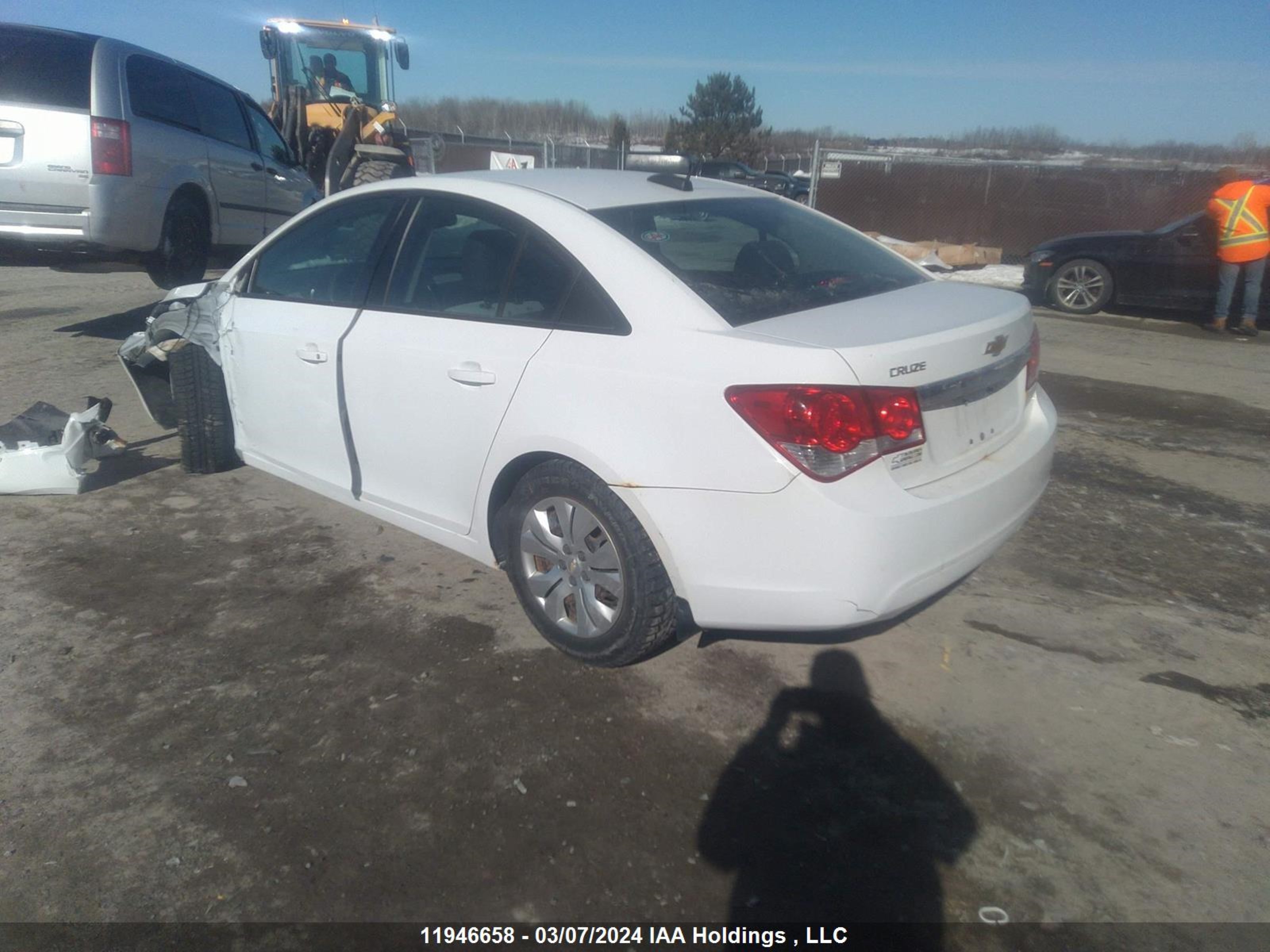 Photo 2 VIN: 1G1PL5SH9F7212331 - CHEVROLET CRUZE 