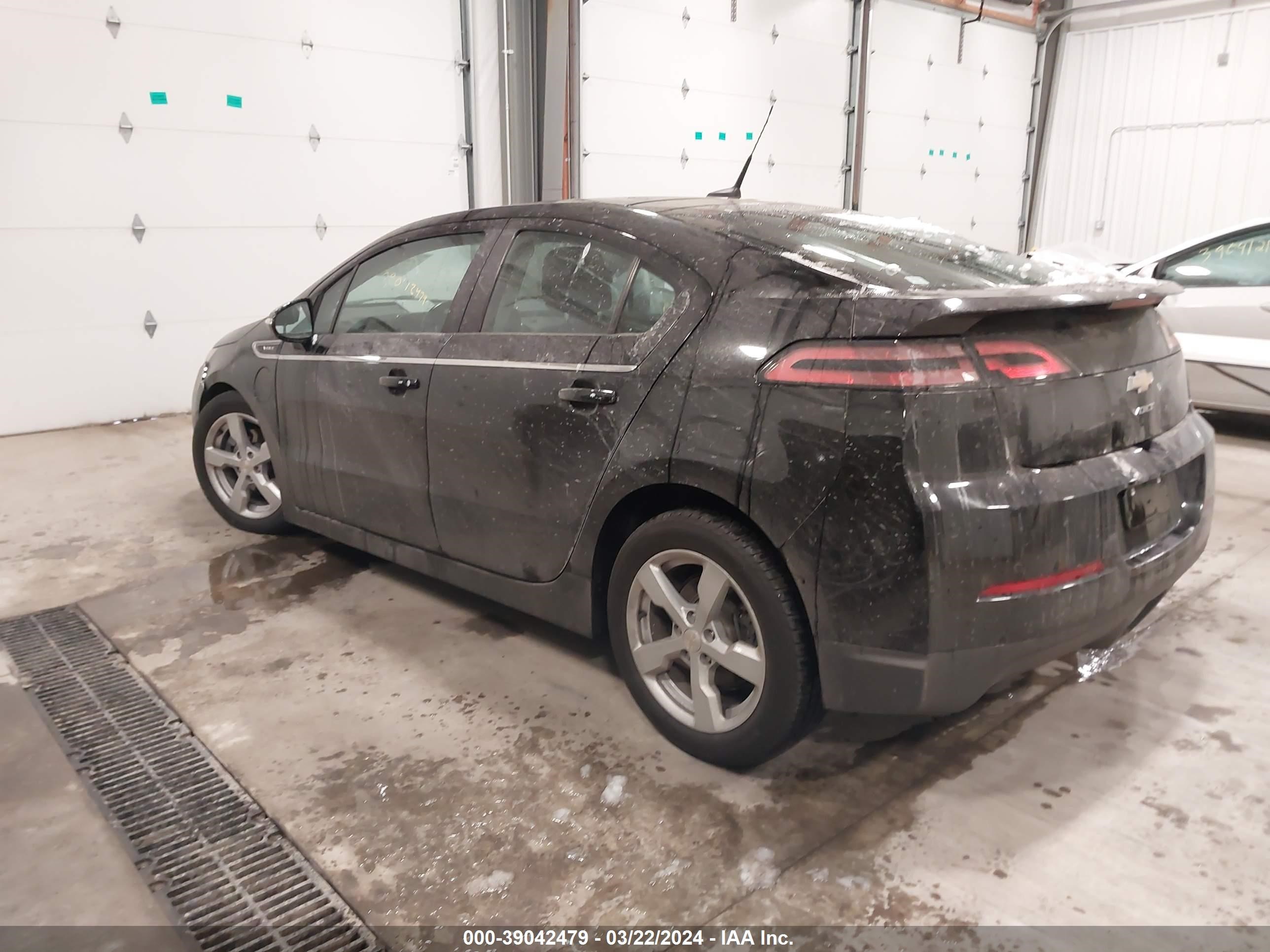 Photo 2 VIN: 1G1RA6E41EU161405 - CHEVROLET VOLT 