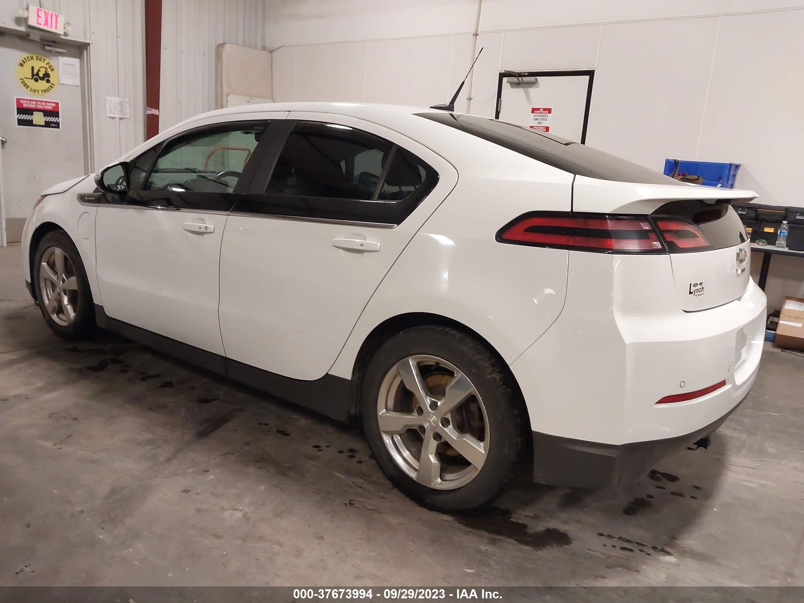 Photo 2 VIN: 1G1RA6E42EU173238 - CHEVROLET VOLT 