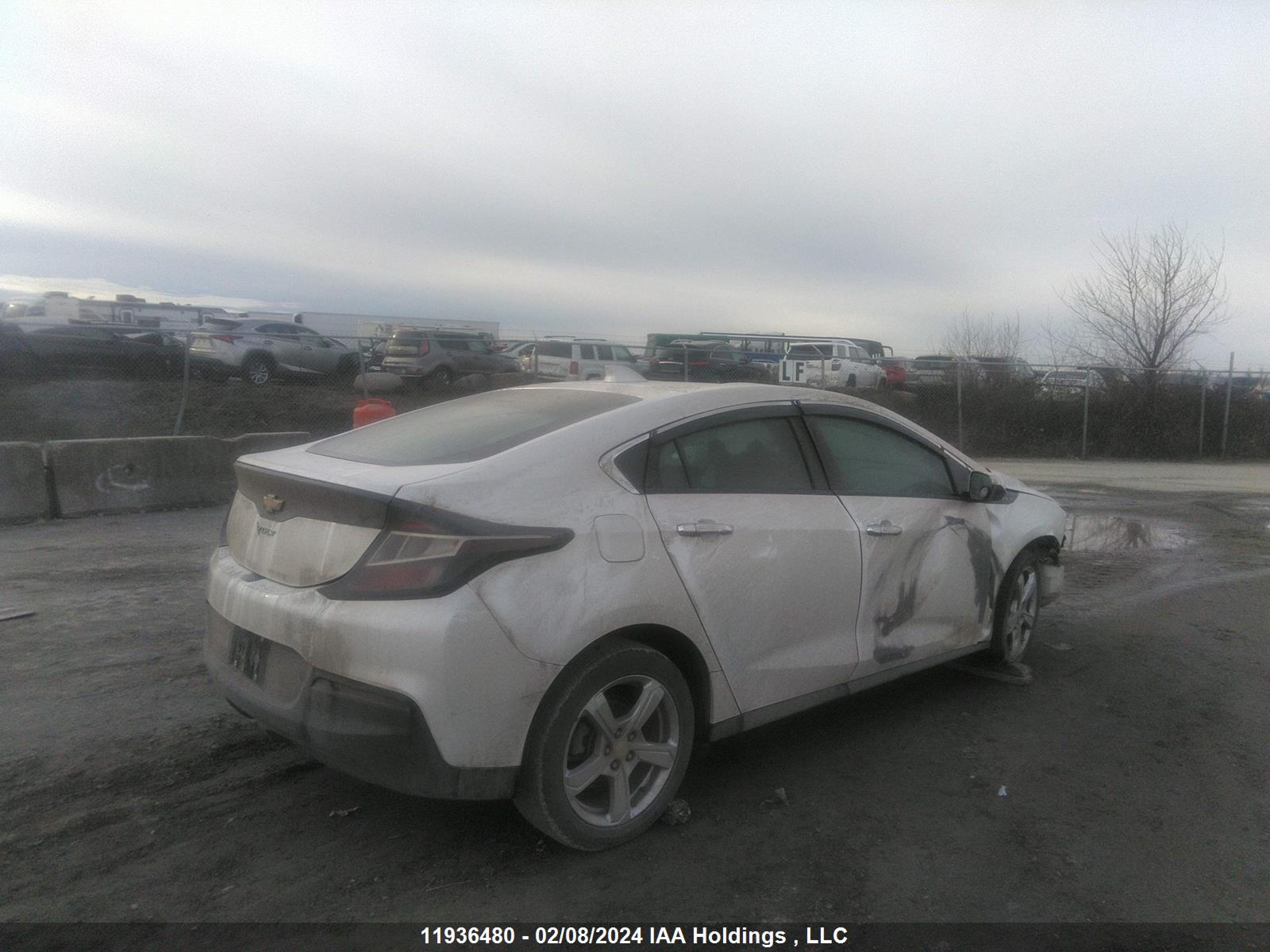 Photo 3 VIN: 1G1RA6S54HU130991 - CHEVROLET VOLT 