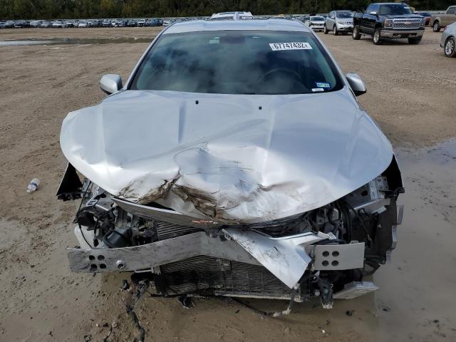 Photo 4 VIN: 1G1RA6S58HU110601 - CHEVROLET VOLT 