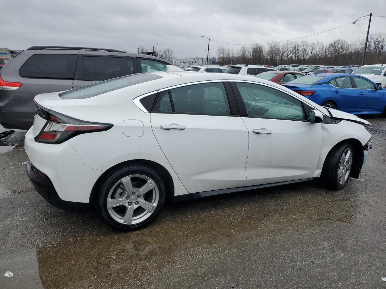 Photo 2 VIN: 1G1RA6S5XJU156811 - CHEVROLET VOLT 