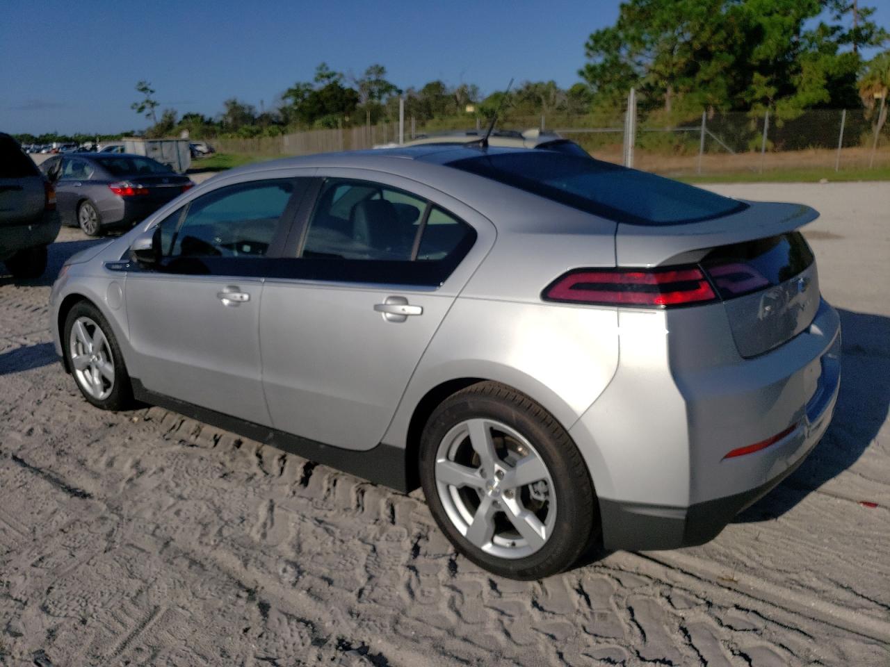 Photo 1 VIN: 1G1RB6E40DU103104 - CHEVROLET VOLT 