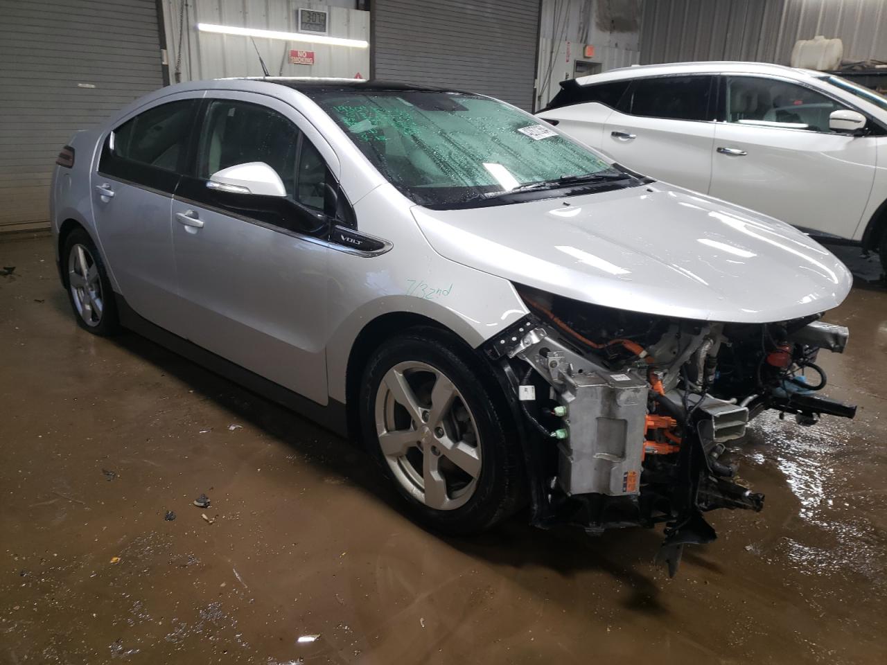 Photo 3 VIN: 1G1RB6E46CU104742 - CHEVROLET VOLT 