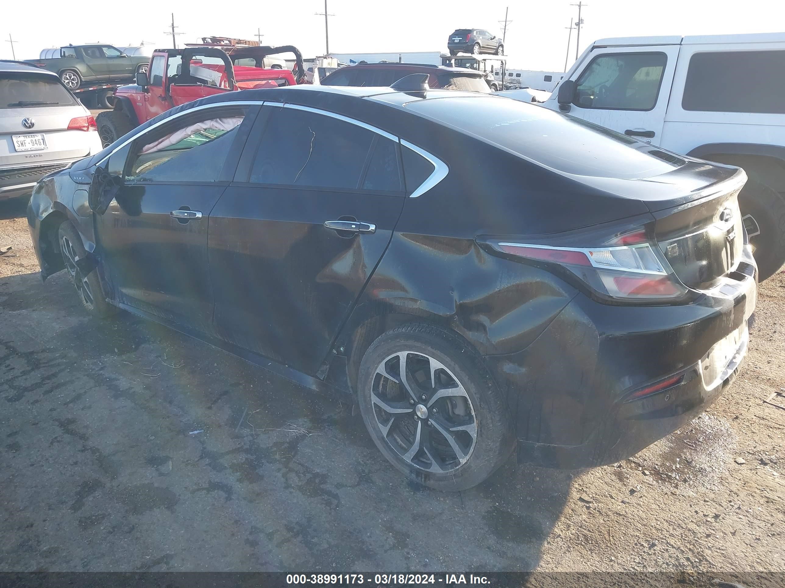 Photo 2 VIN: 1G1RB6S50JU156829 - CHEVROLET VOLT 