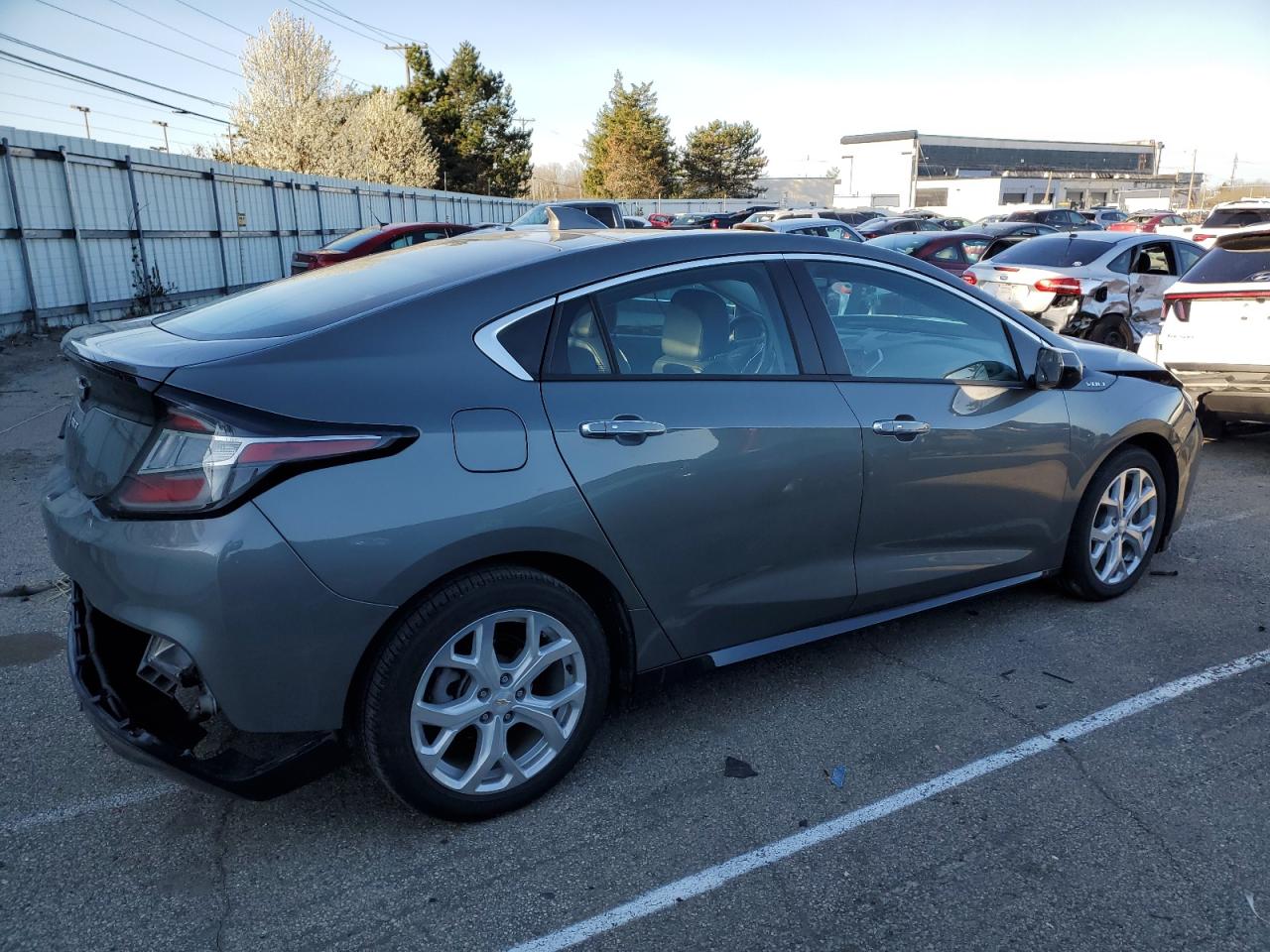 Photo 2 VIN: 1G1RB6S52HU169625 - CHEVROLET VOLT 