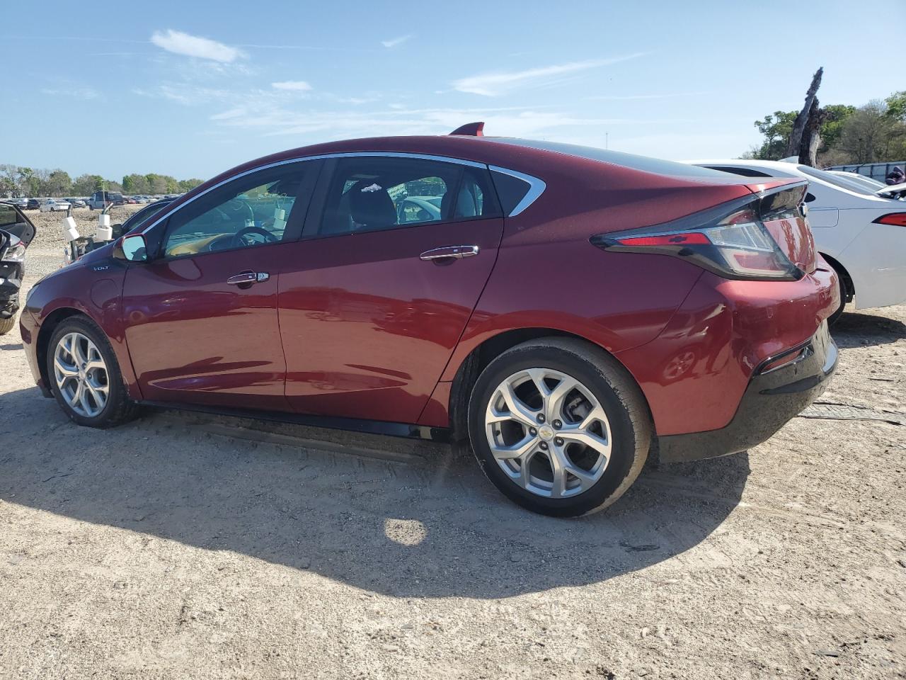 Photo 1 VIN: 1G1RB6S5XHU181926 - CHEVROLET VOLT 