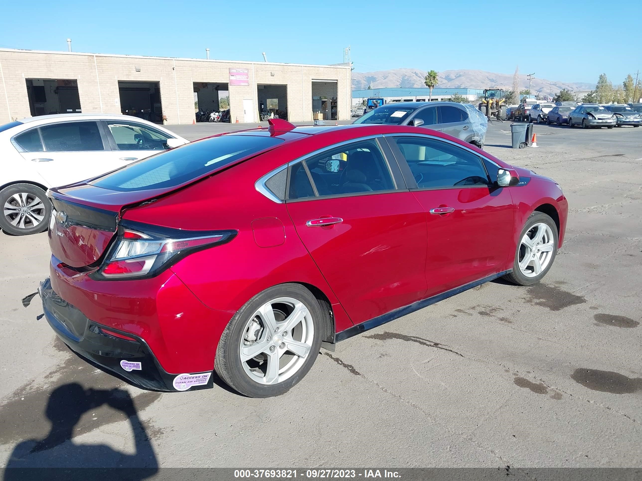 Photo 3 VIN: 1G1RC6S56KU110372 - CHEVROLET VOLT 