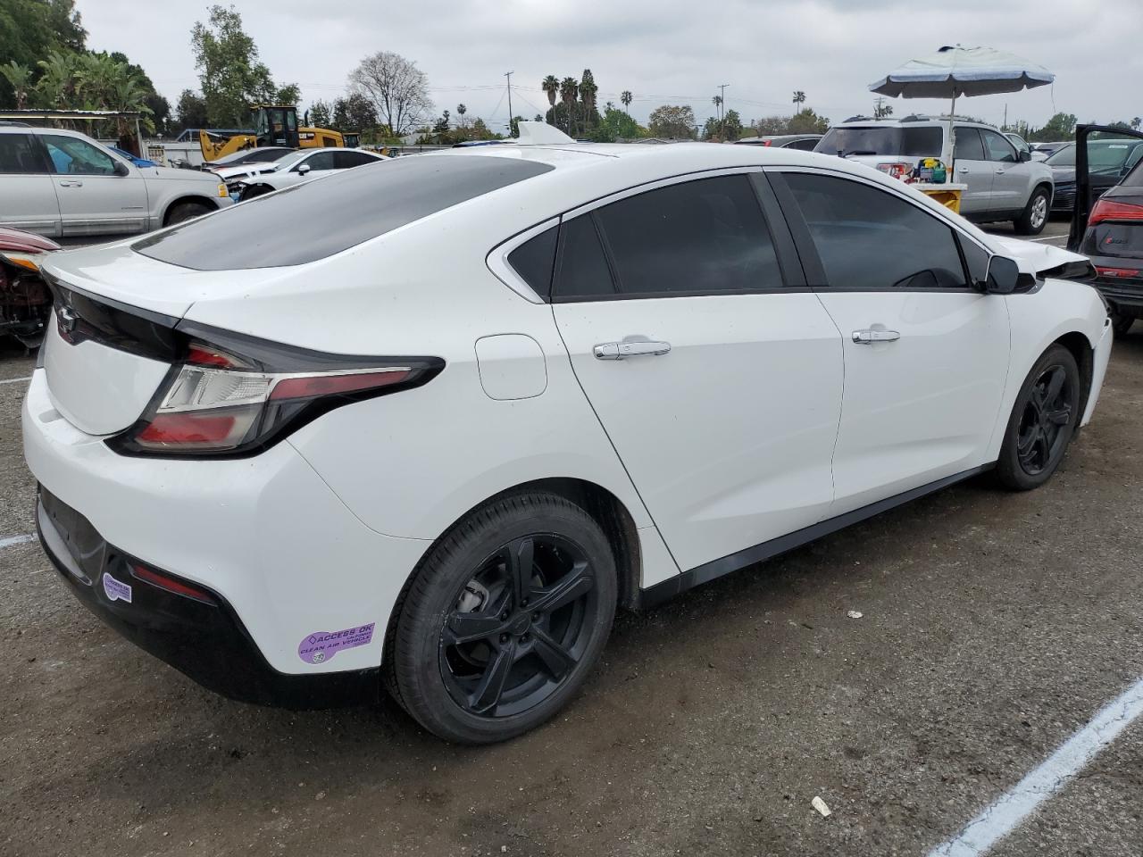 Photo 2 VIN: 1G1RC6S58HU201832 - CHEVROLET VOLT 