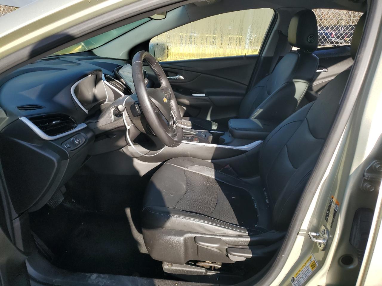 Photo 6 VIN: 1G1RC6S5XHU107628 - CHEVROLET VOLT 