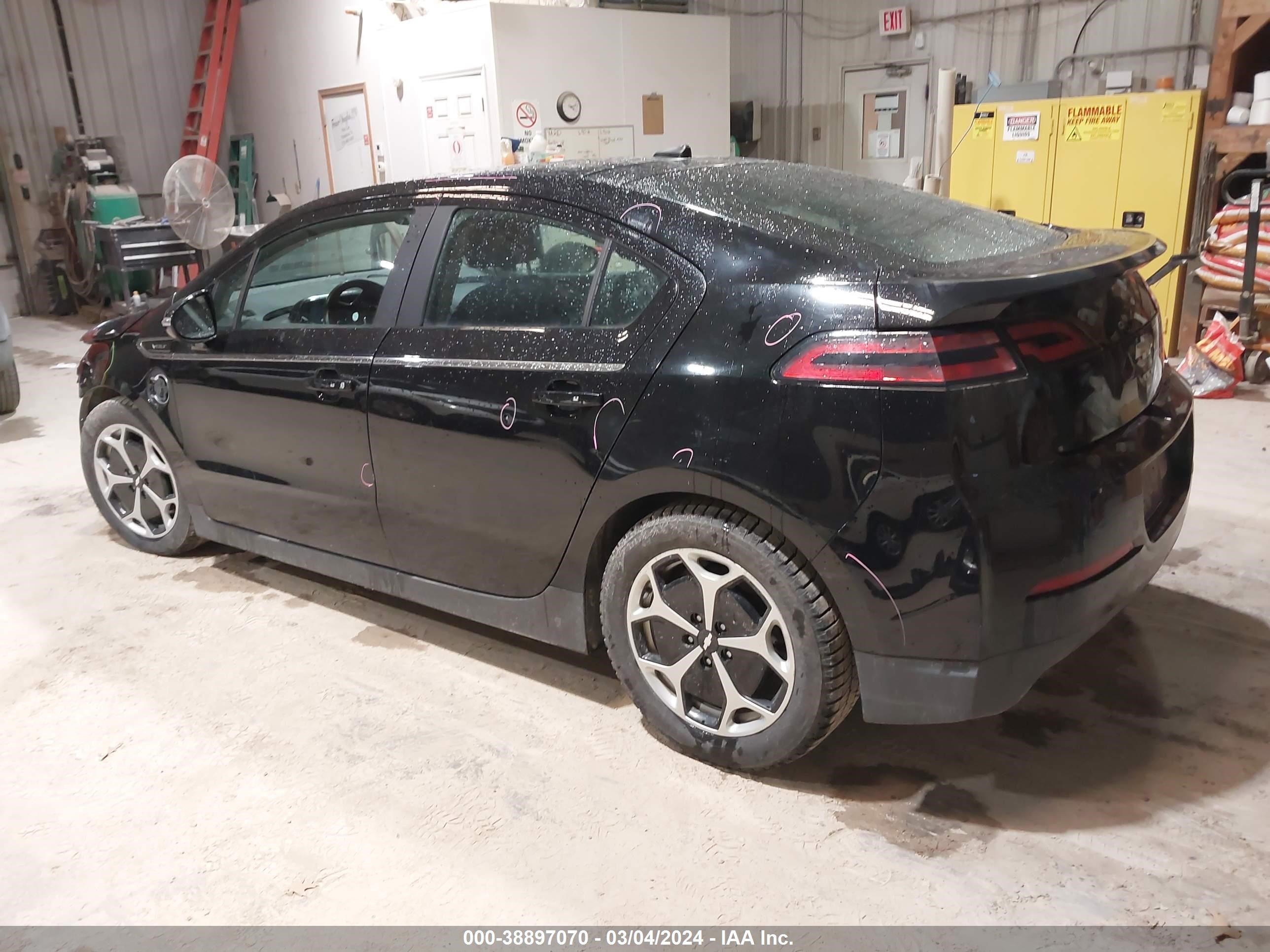 Photo 2 VIN: 1G1RD6E40DU105803 - CHEVROLET VOLT 