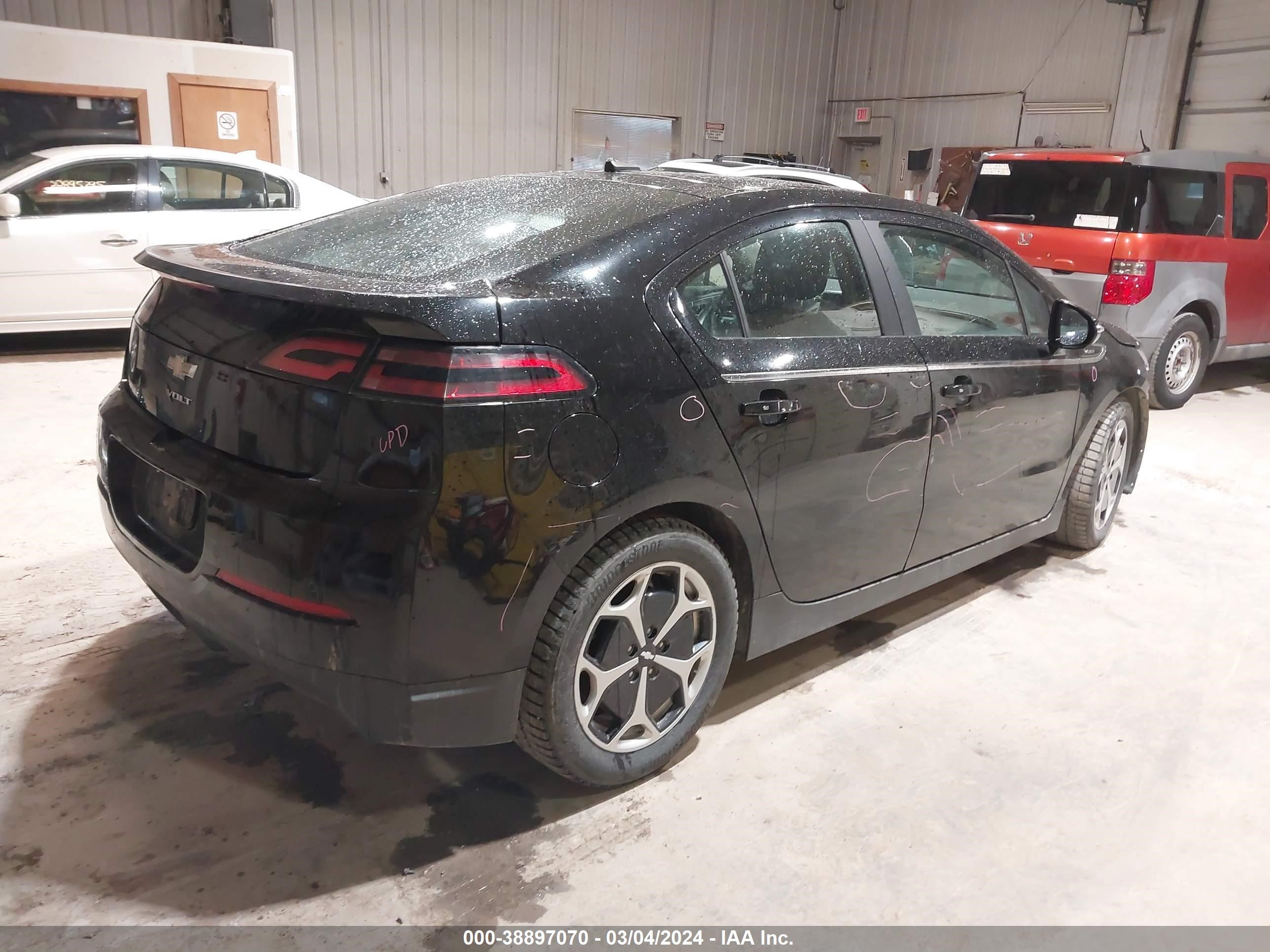 Photo 3 VIN: 1G1RD6E40DU105803 - CHEVROLET VOLT 