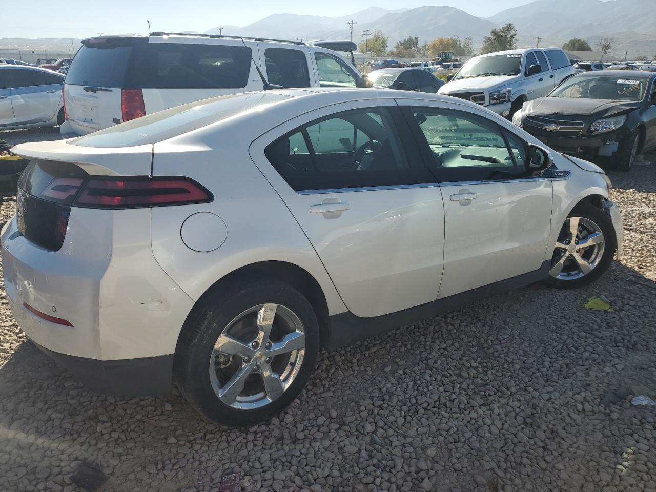 Photo 2 VIN: 1G1RD6E43BU100463 - CHEVROLET VOLT 