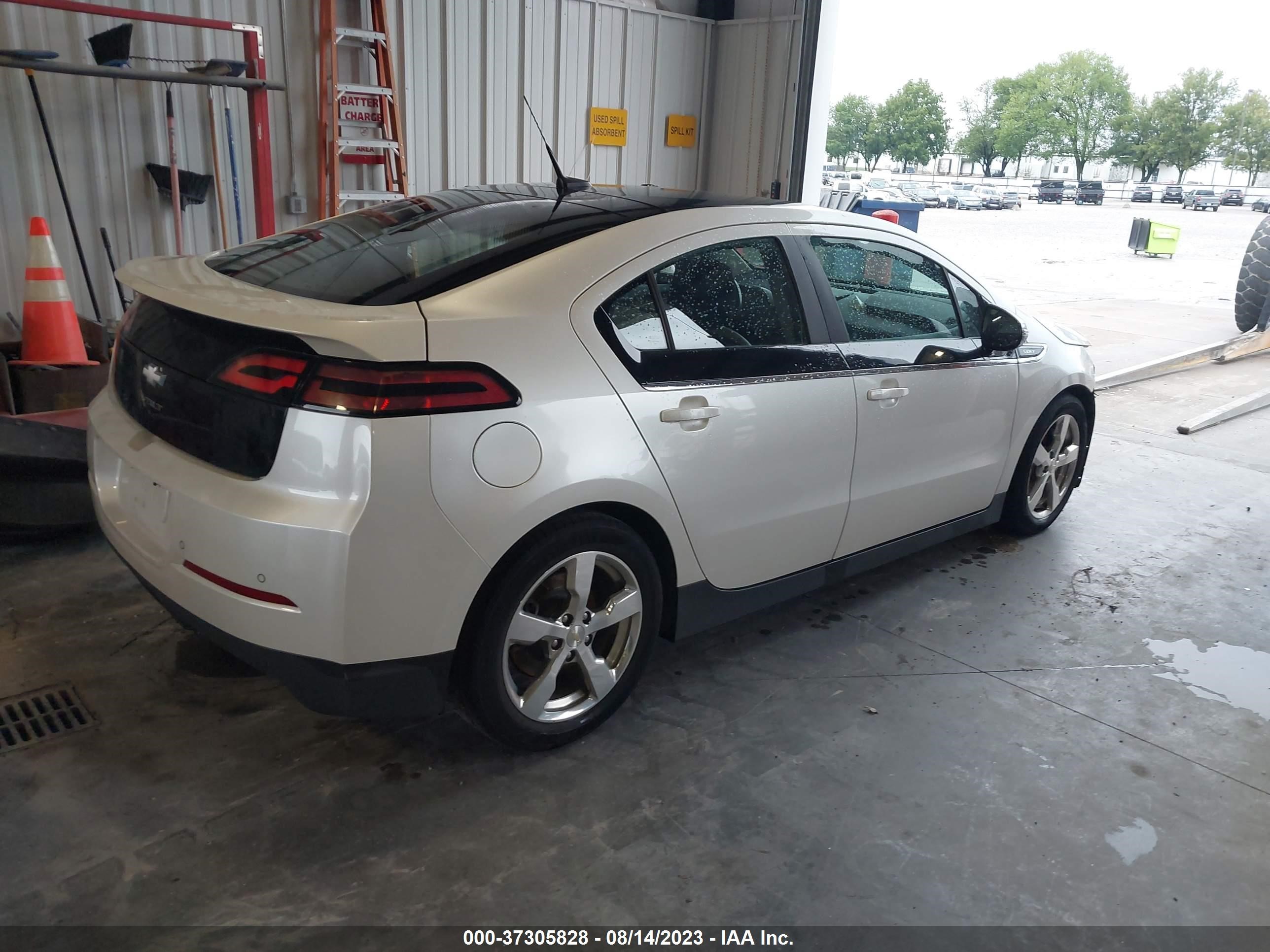 Photo 3 VIN: 1G1RD6E44BU102982 - CHEVROLET VOLT 