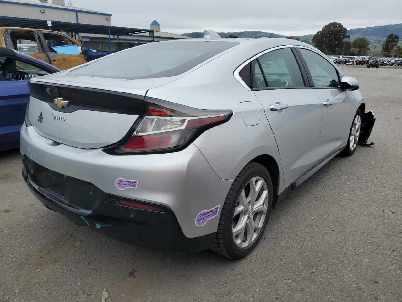 Photo 2 VIN: 1G1RD6S50KU117461 - CHEVROLET VOLT 