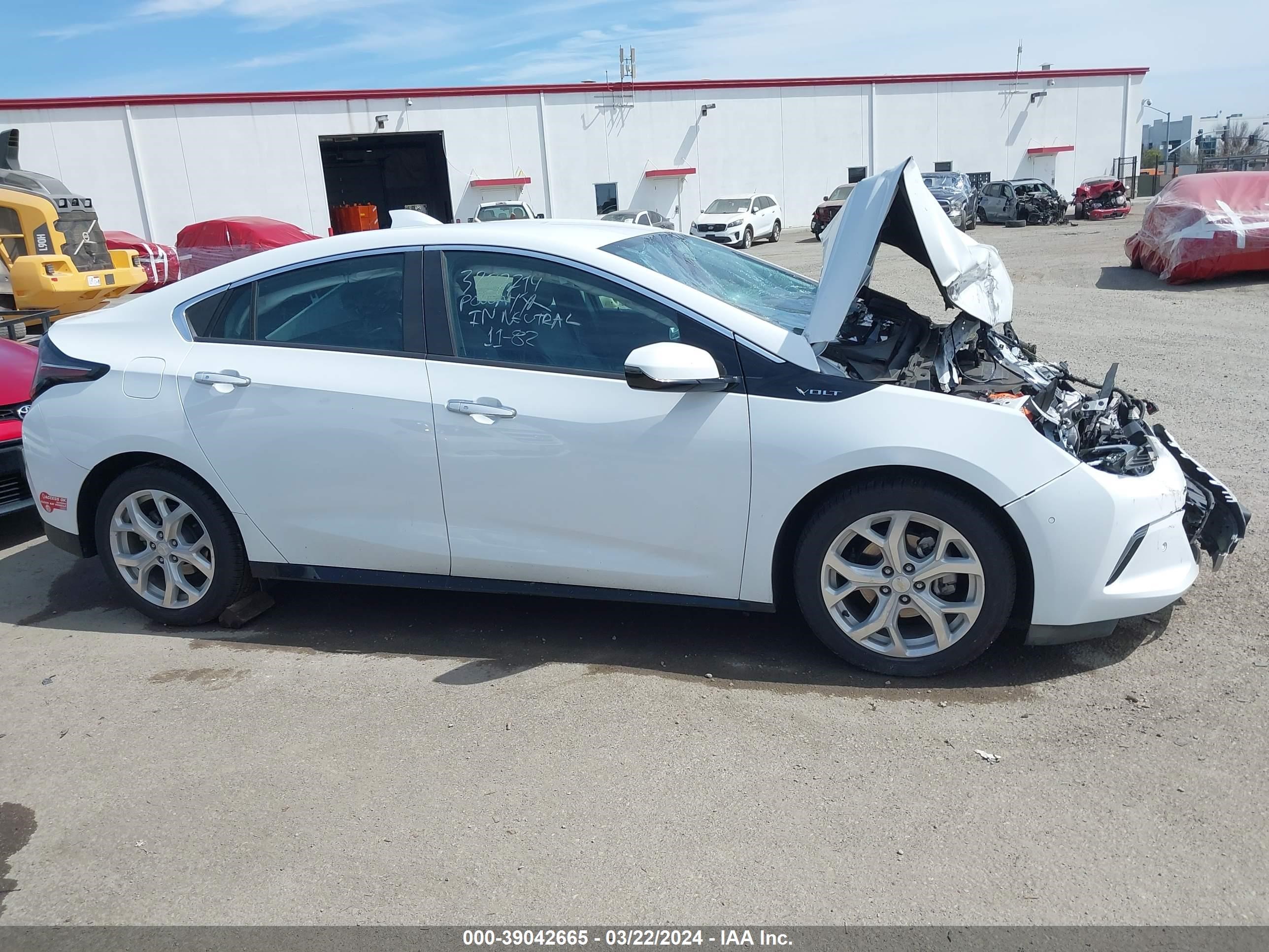 Photo 11 VIN: 1G1RD6S55JU119365 - CHEVROLET VOLT 